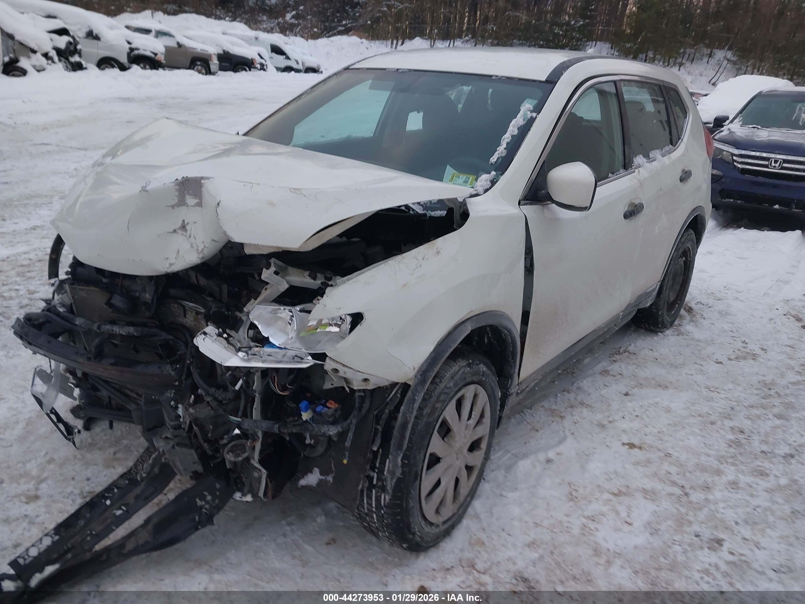 NISSAN ROGUE image 2