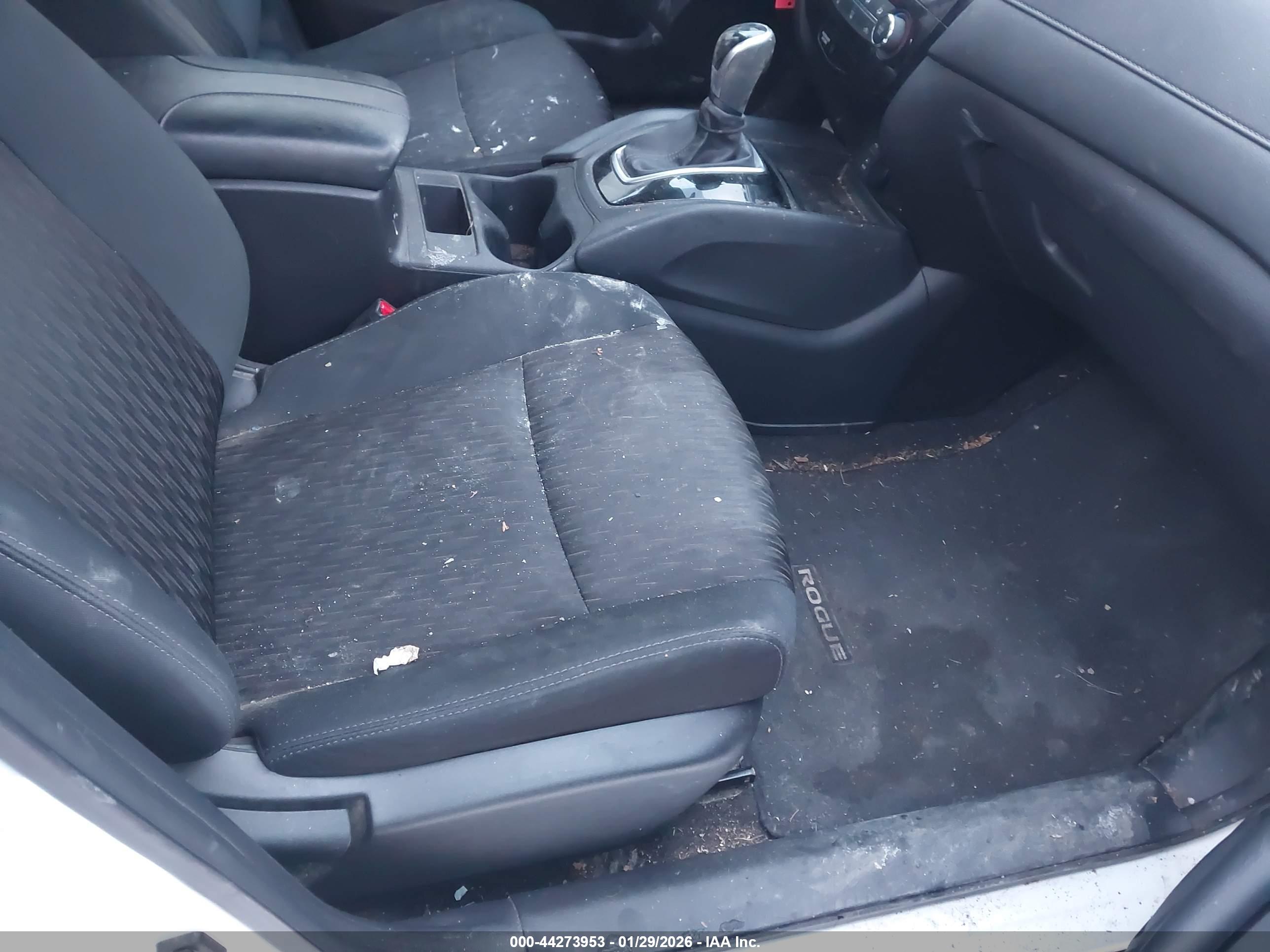 NISSAN ROGUE image 5