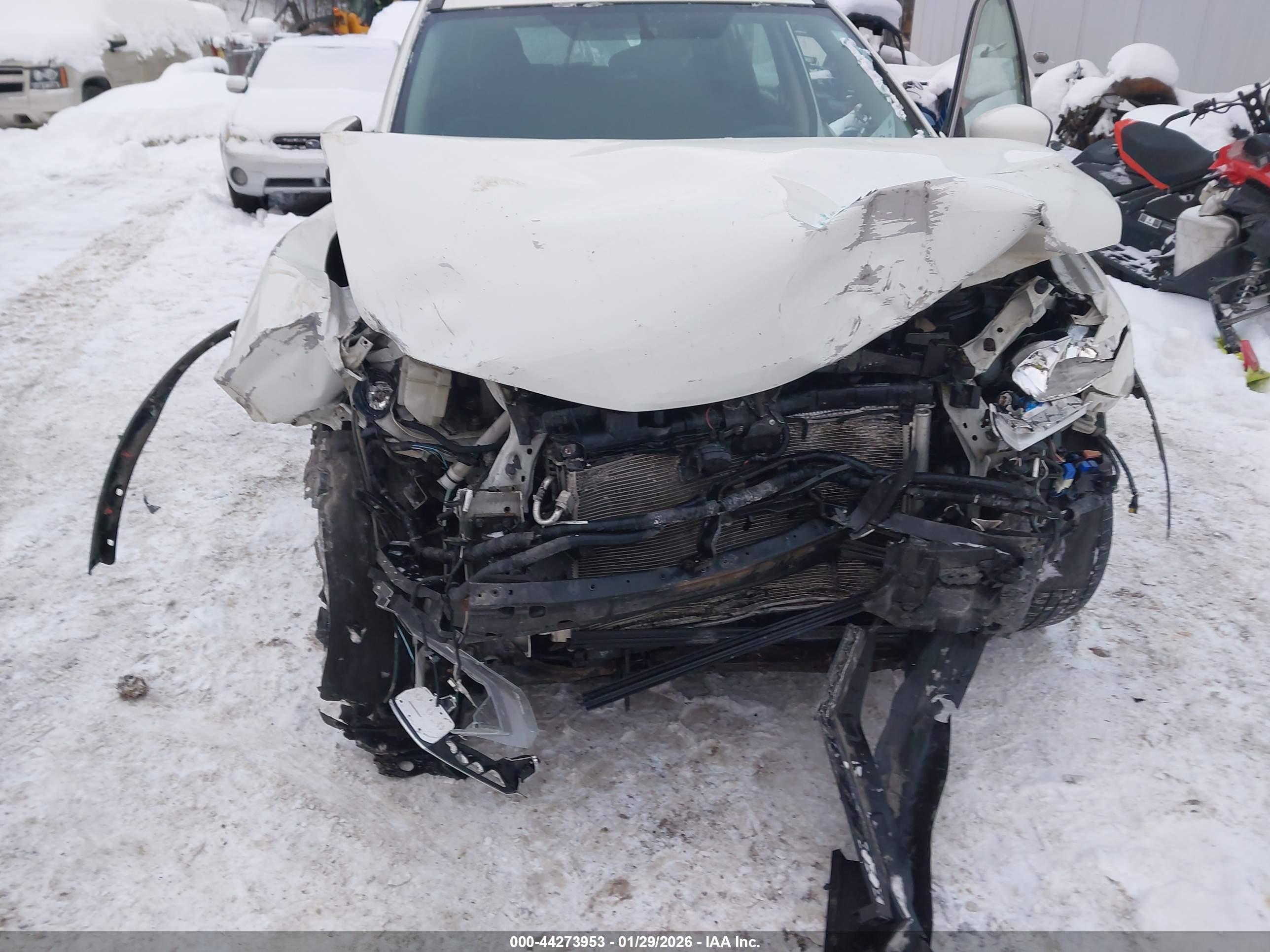 NISSAN ROGUE image 6