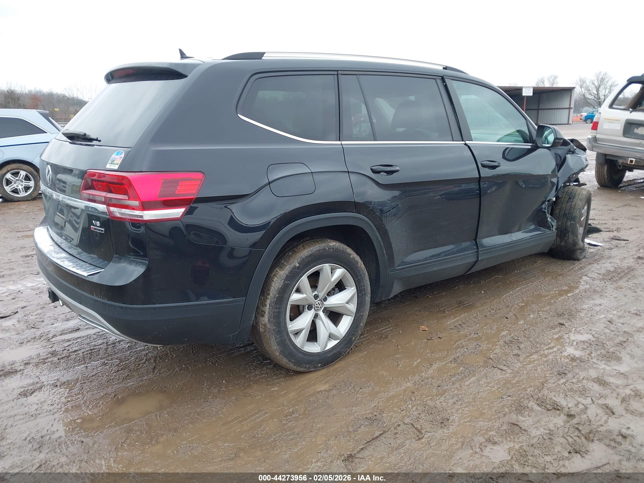 VOLKSWAGEN ATLAS image 4