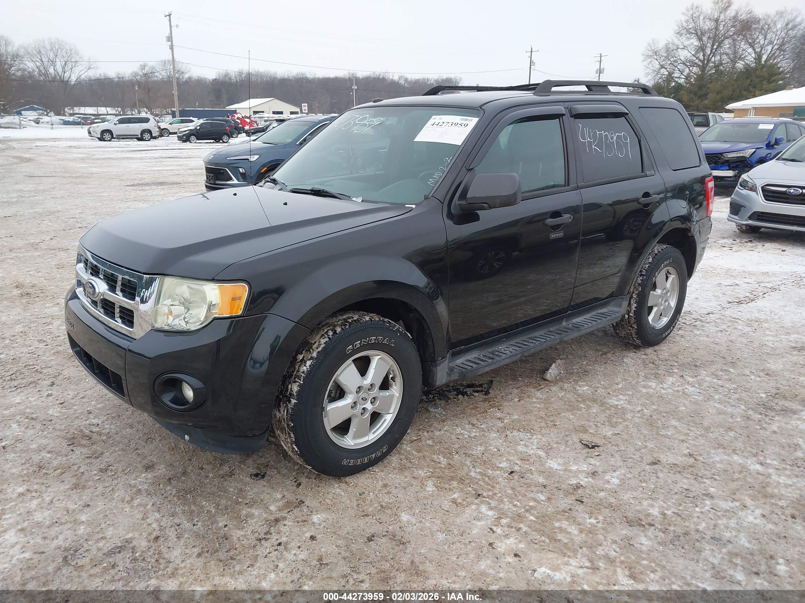FORD ESCAPE image 2