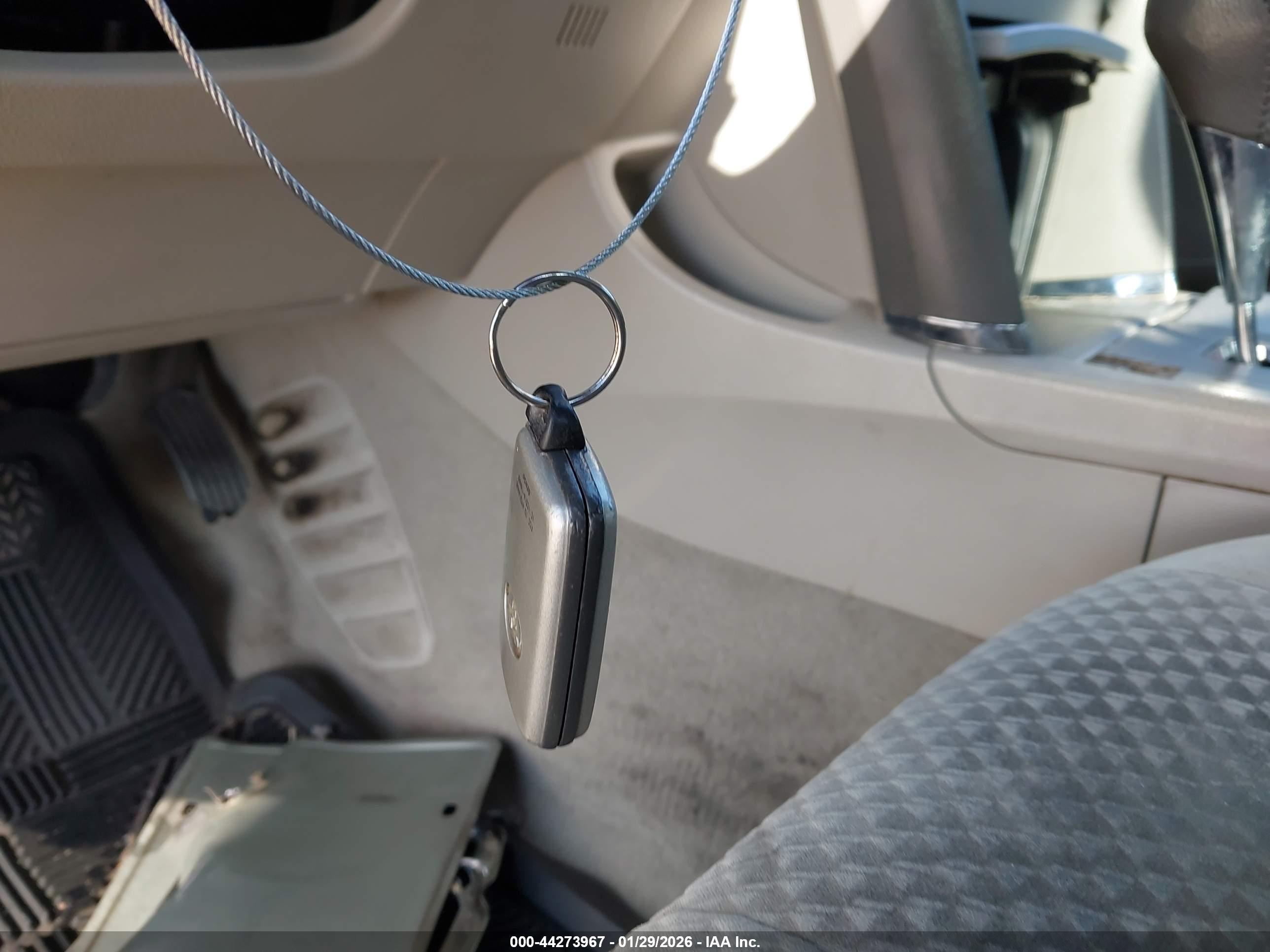 TOYOTA CAMRY image 11