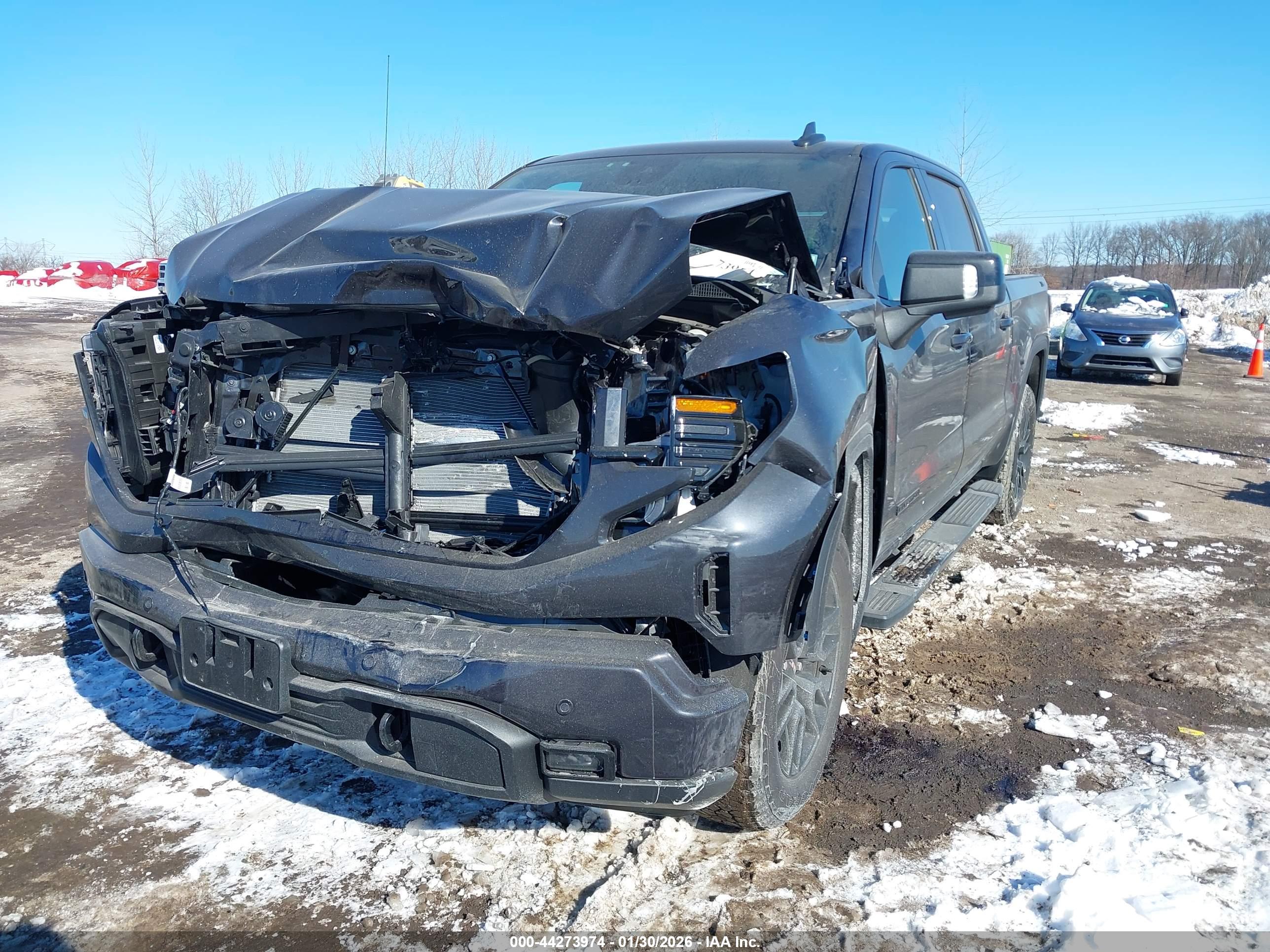 GMC SIERRA image 6