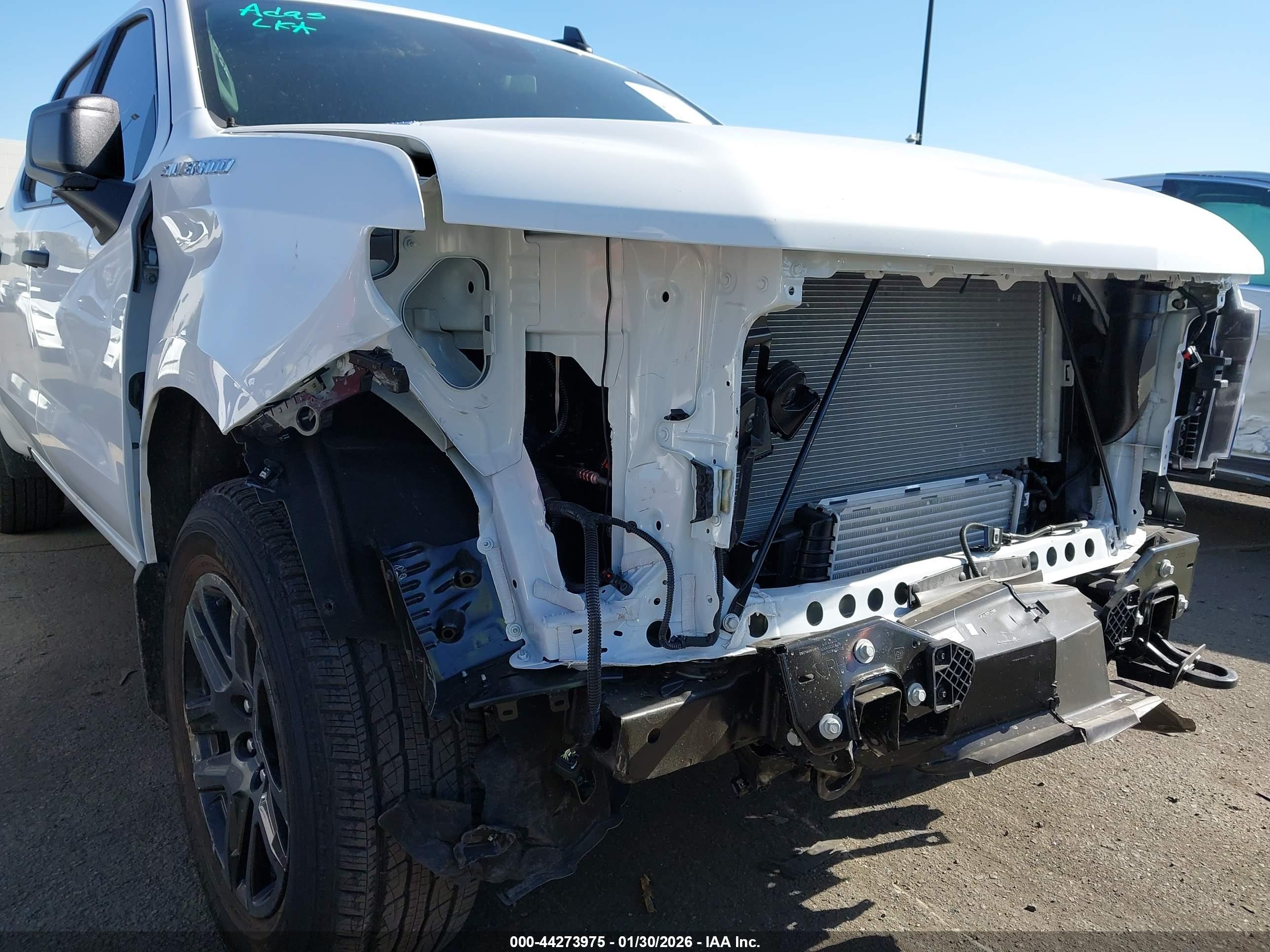 CHEVROLET SILVERADO image 6