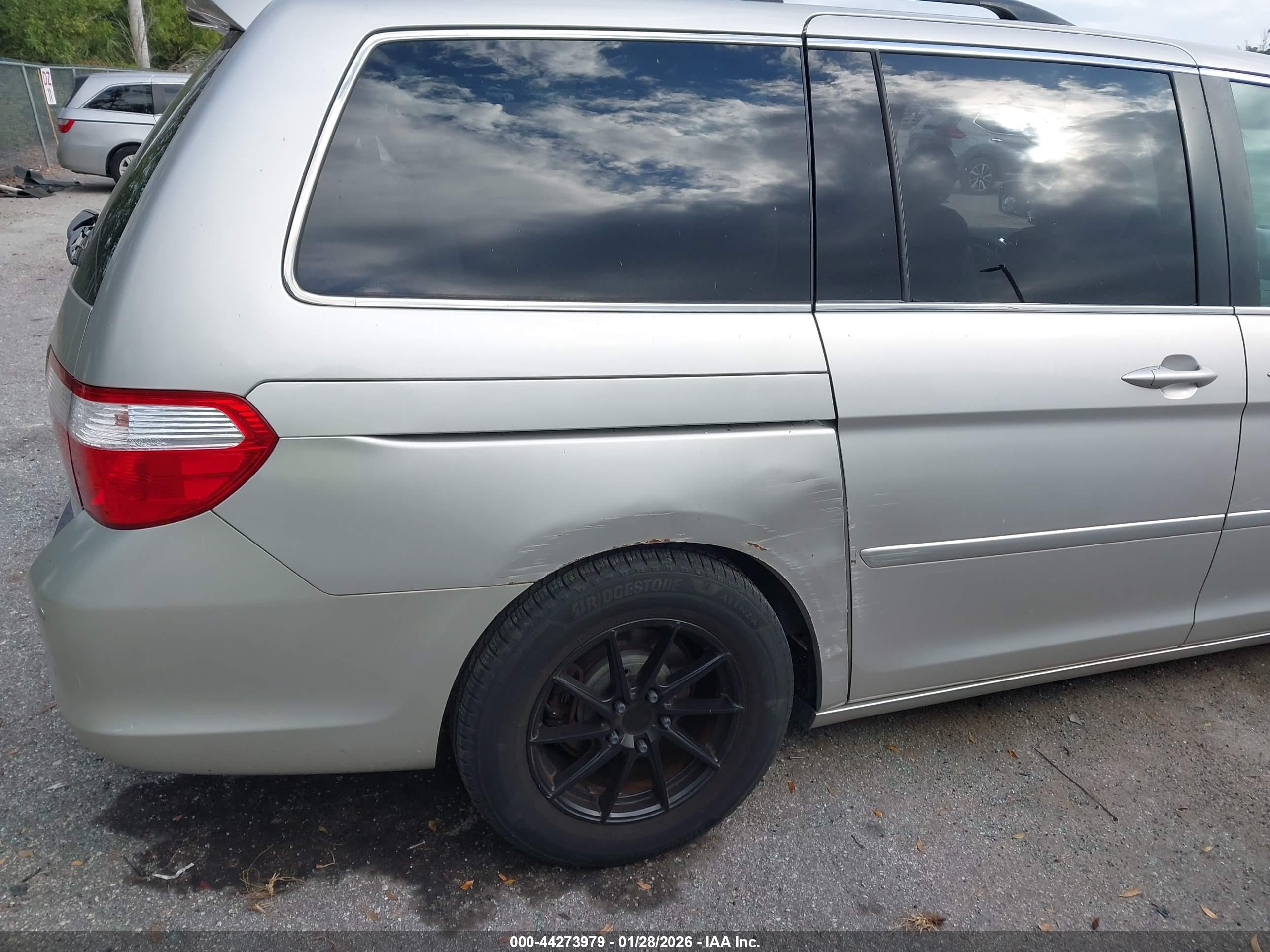 HONDA ODYSSEY image 6