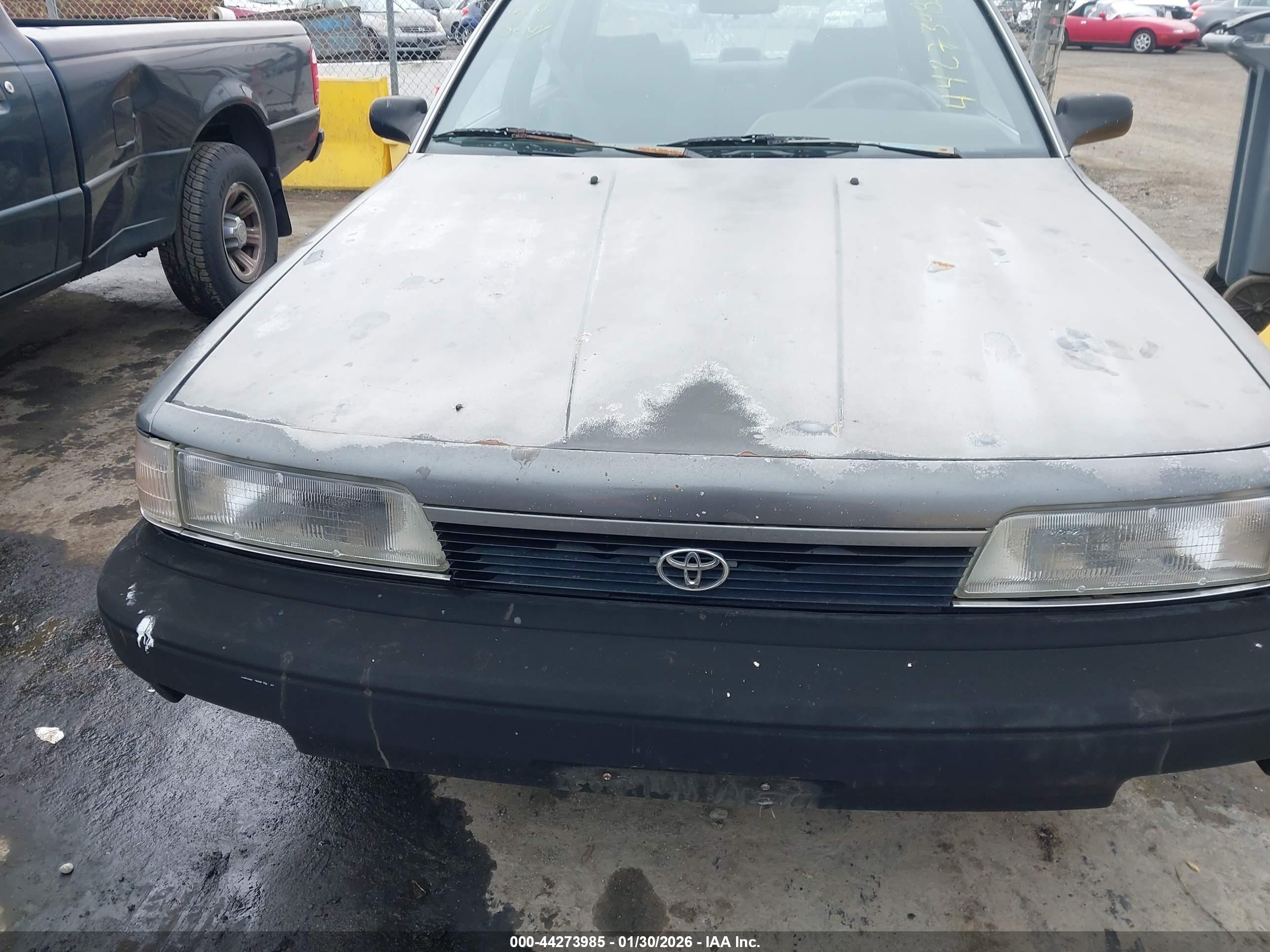 TOYOTA CAMRY image 6