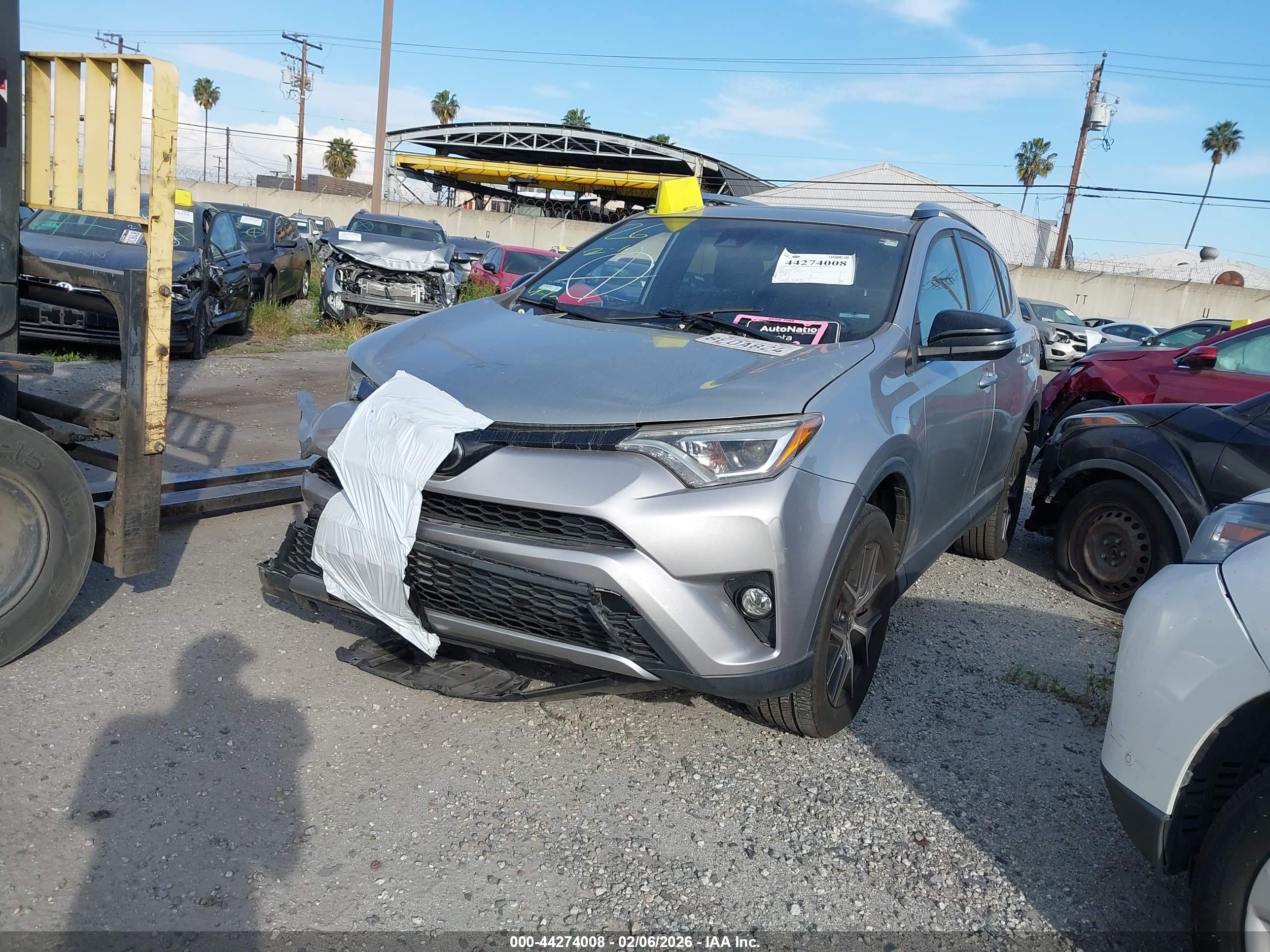 TOYOTA RAV4 image 2