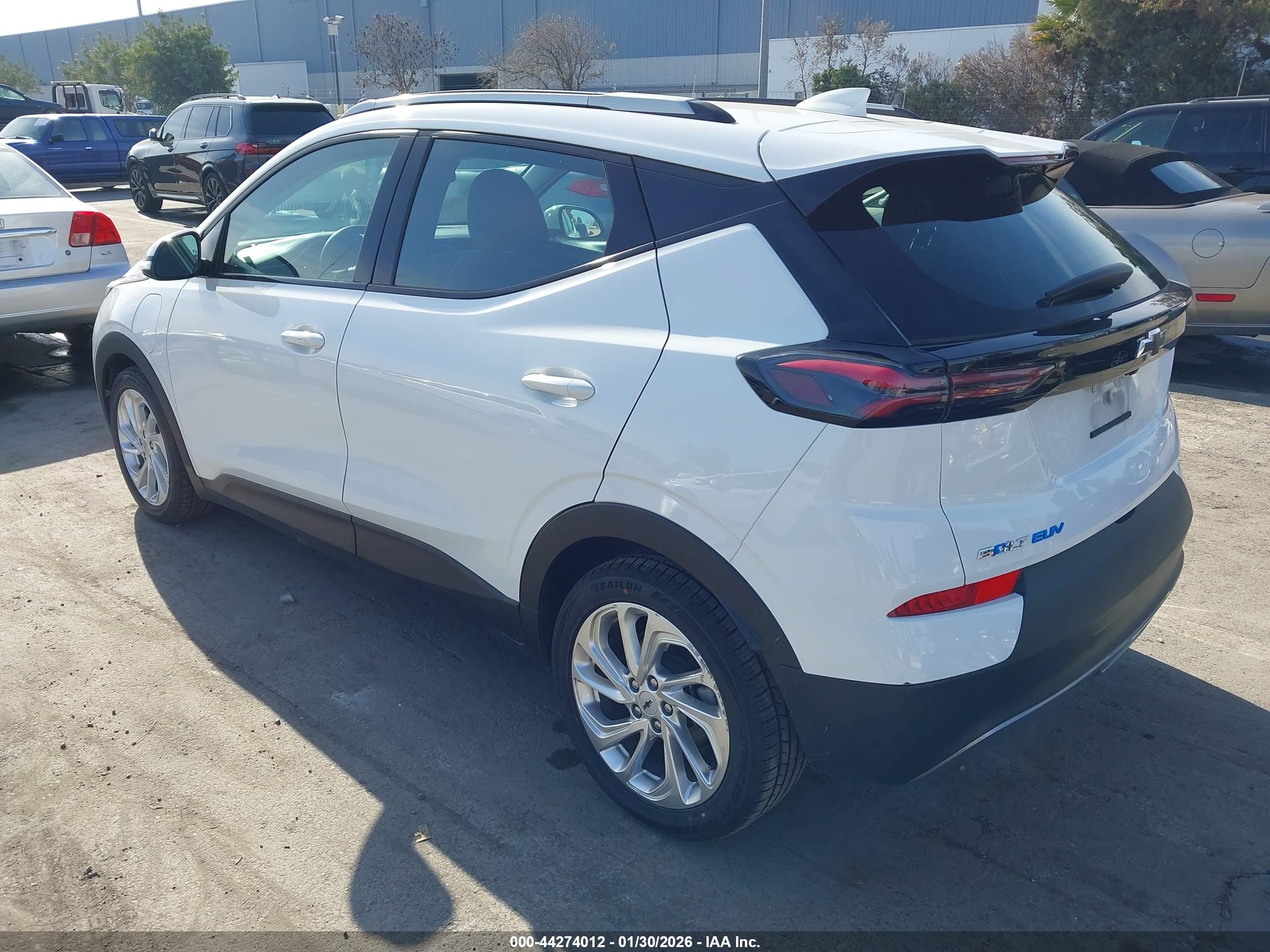 CHEVROLET BOLT image 3