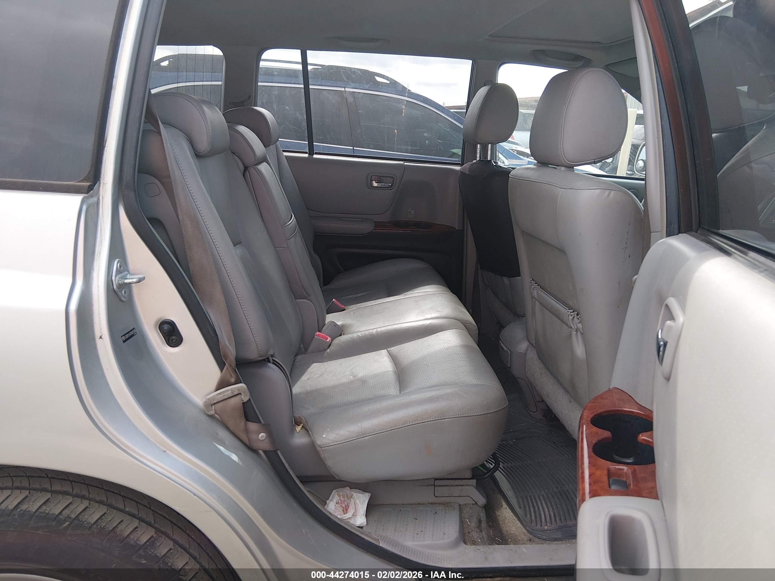TOYOTA HIGHLANDER image 8