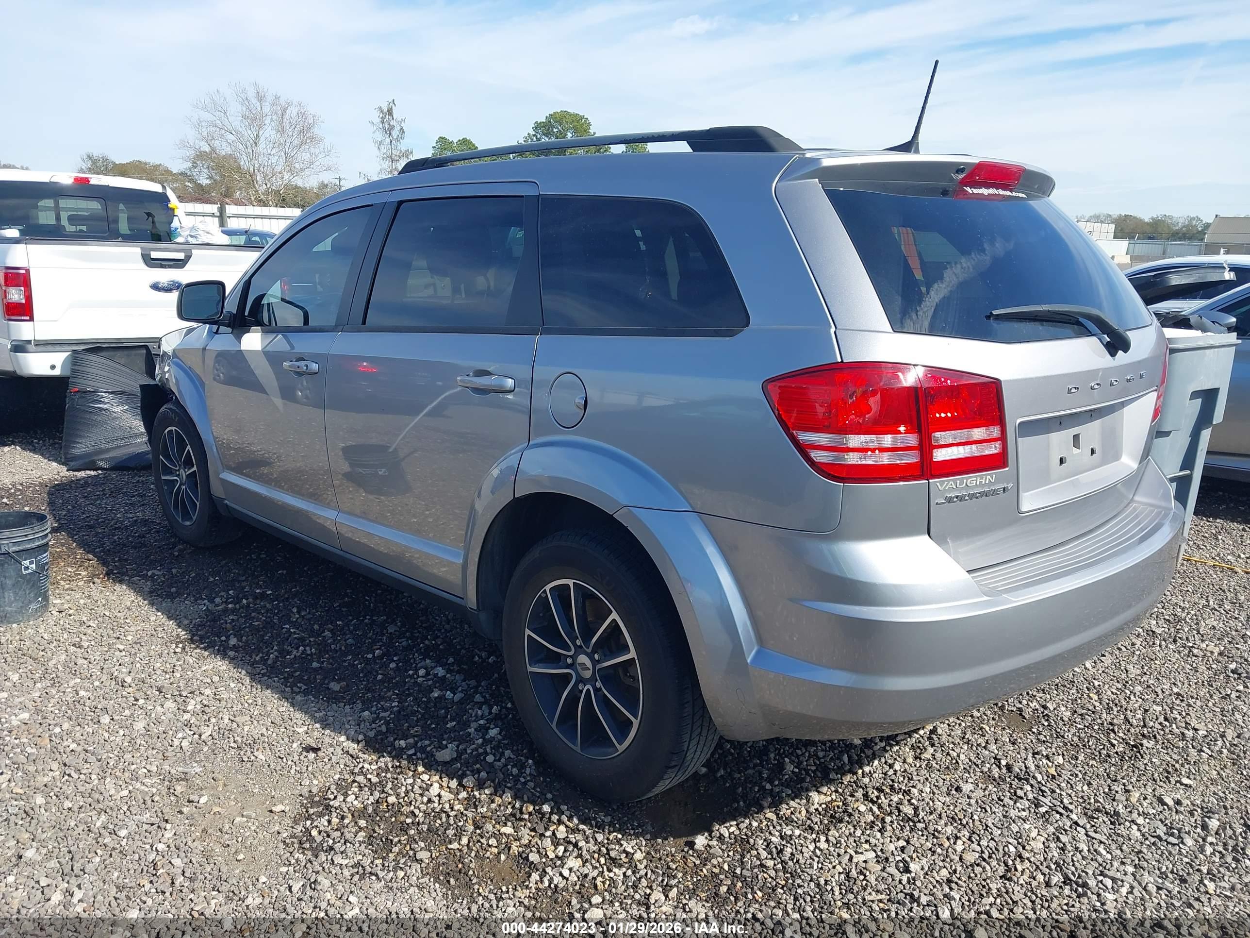 DODGE JOURNEY image 3