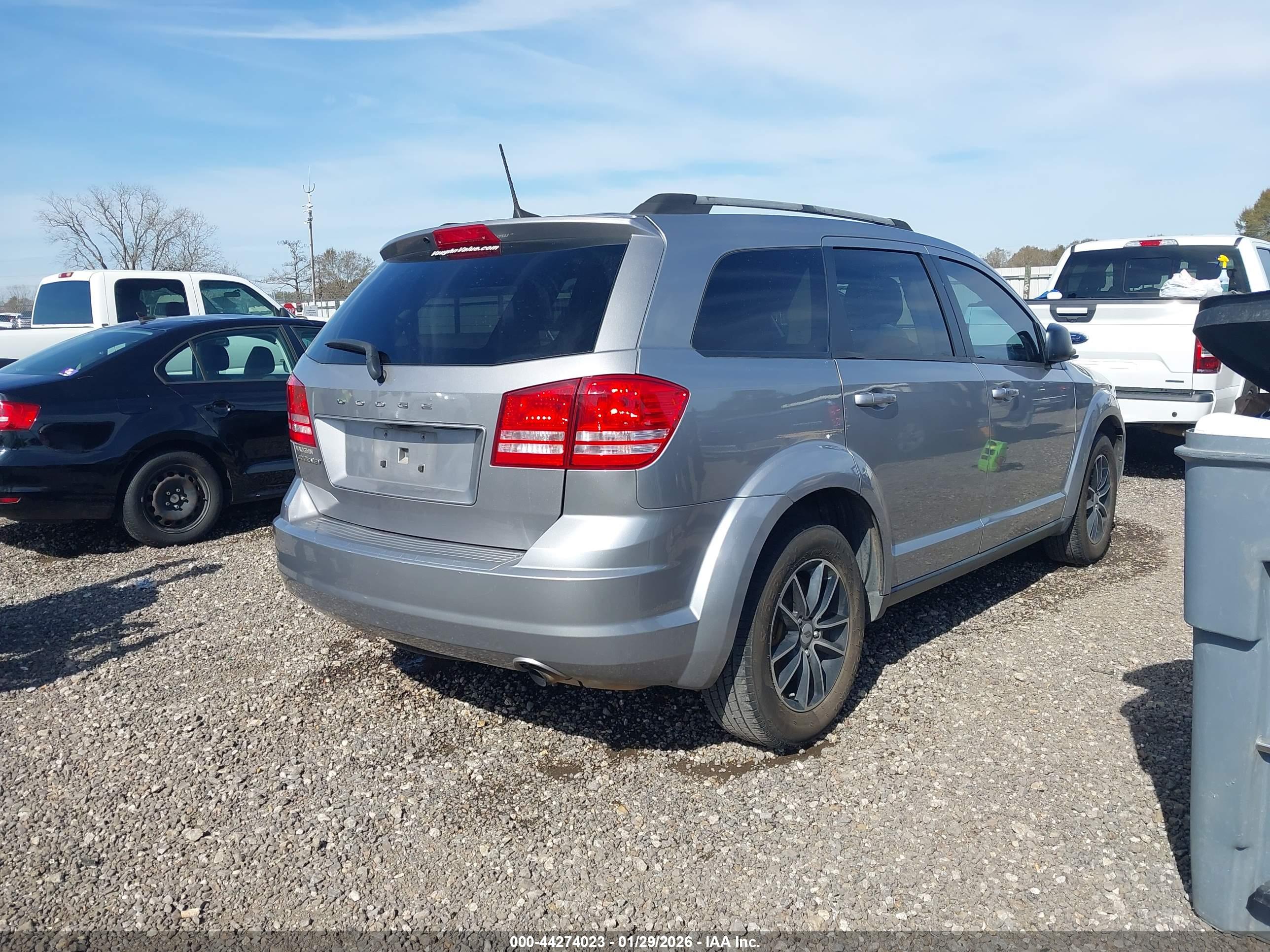 DODGE JOURNEY image 4