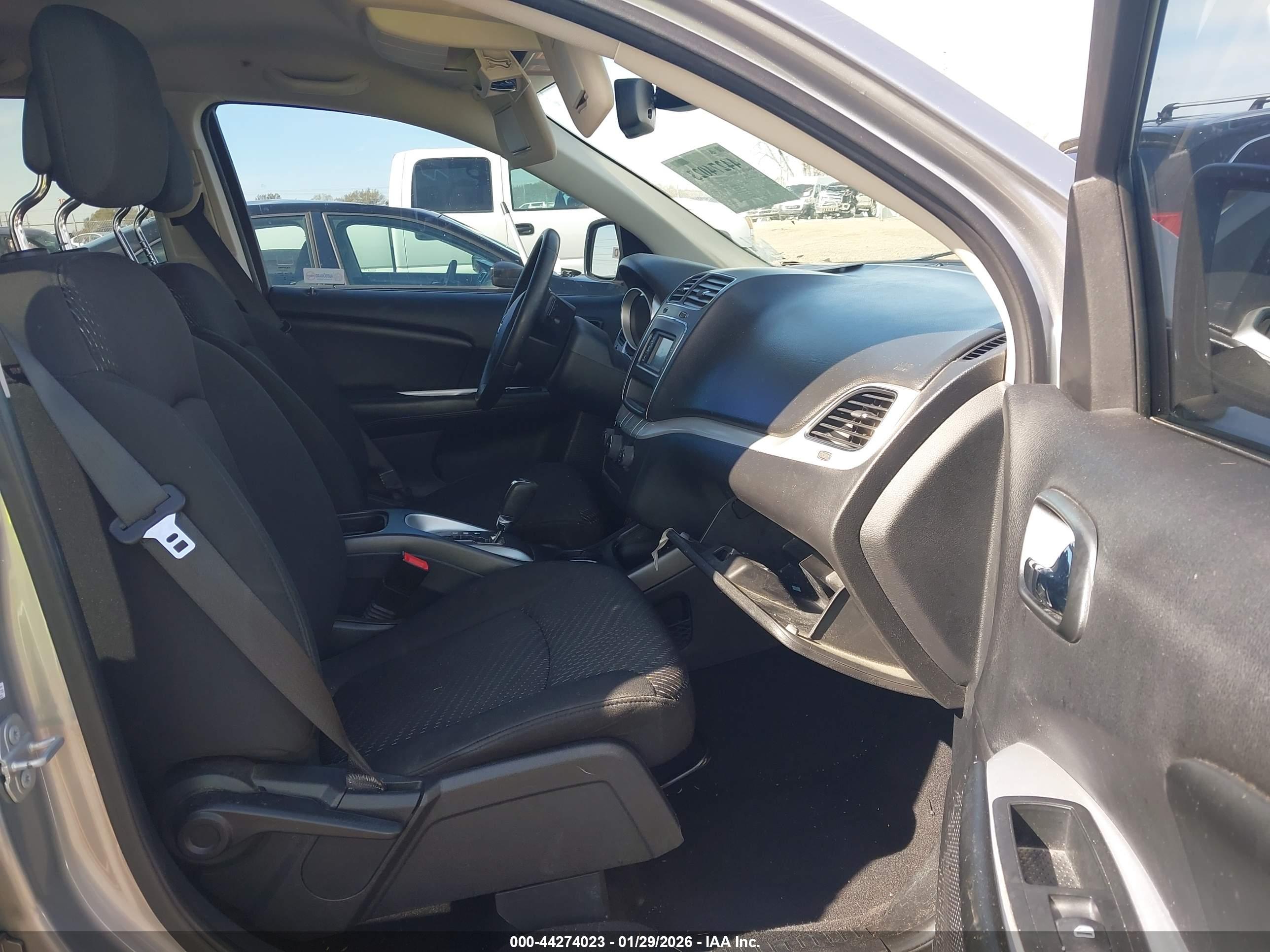 DODGE JOURNEY image 5