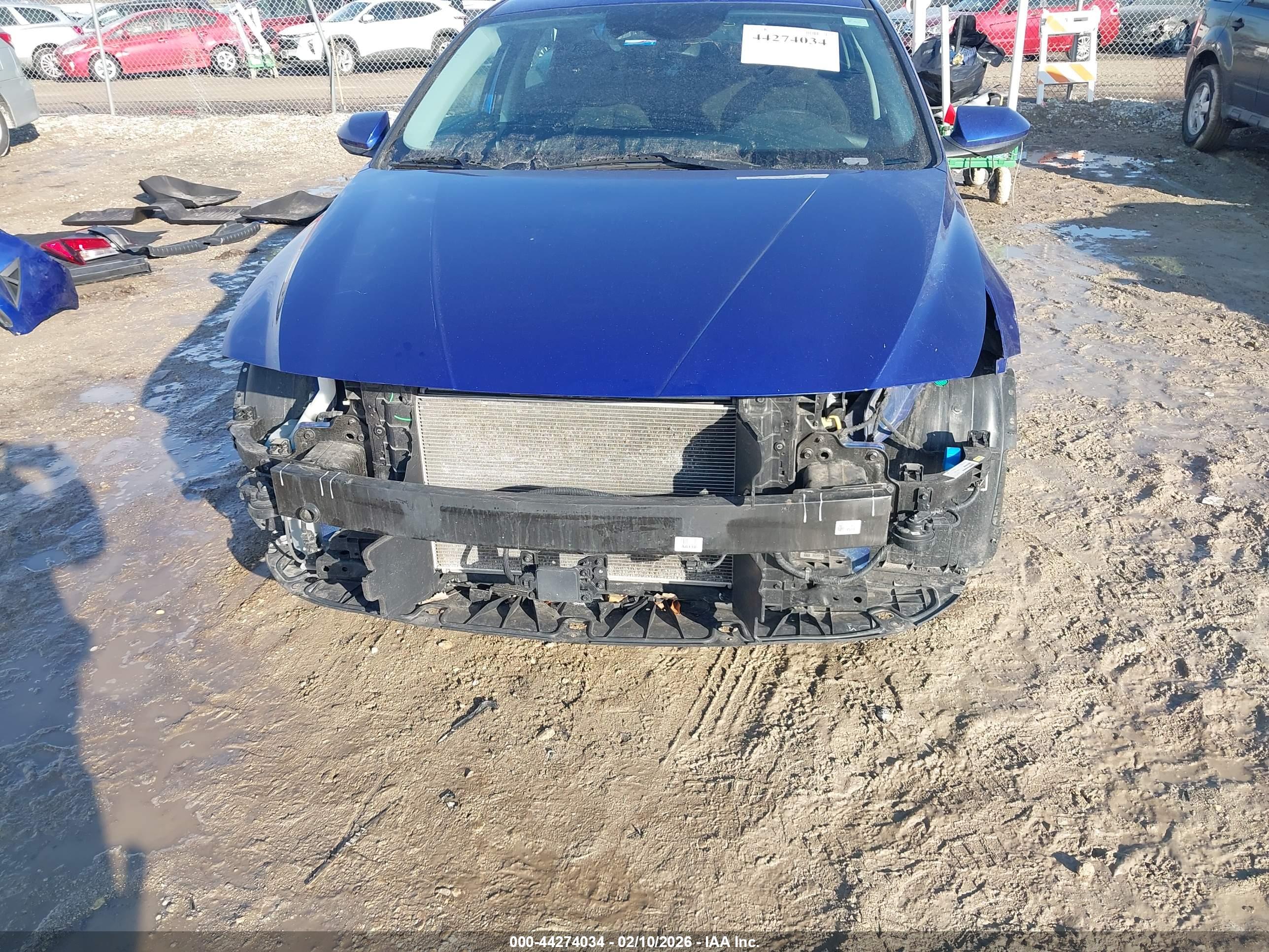 HYUNDAI ELANTRA image 6