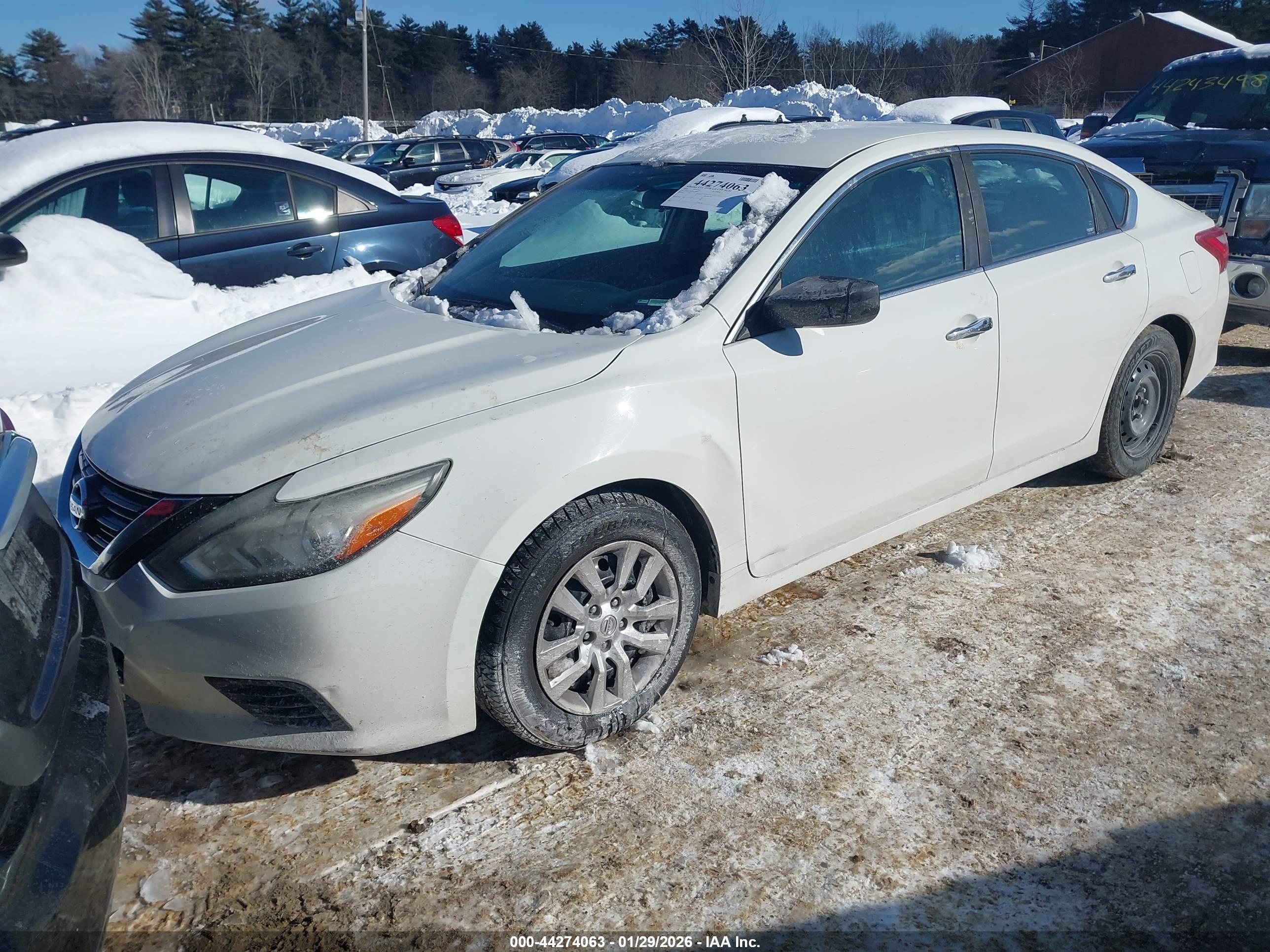 NISSAN ALTIMA image 2