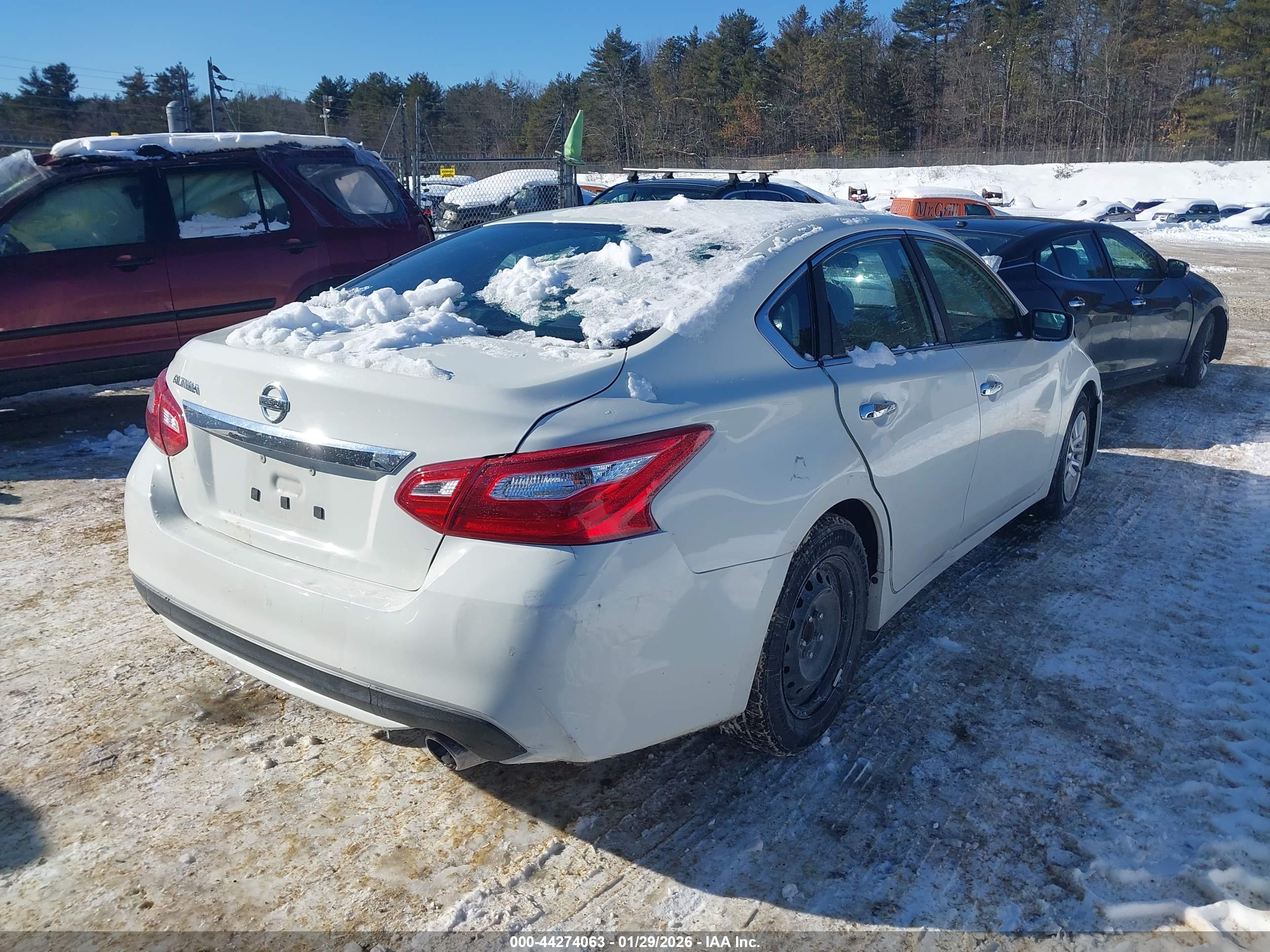 NISSAN ALTIMA image 4