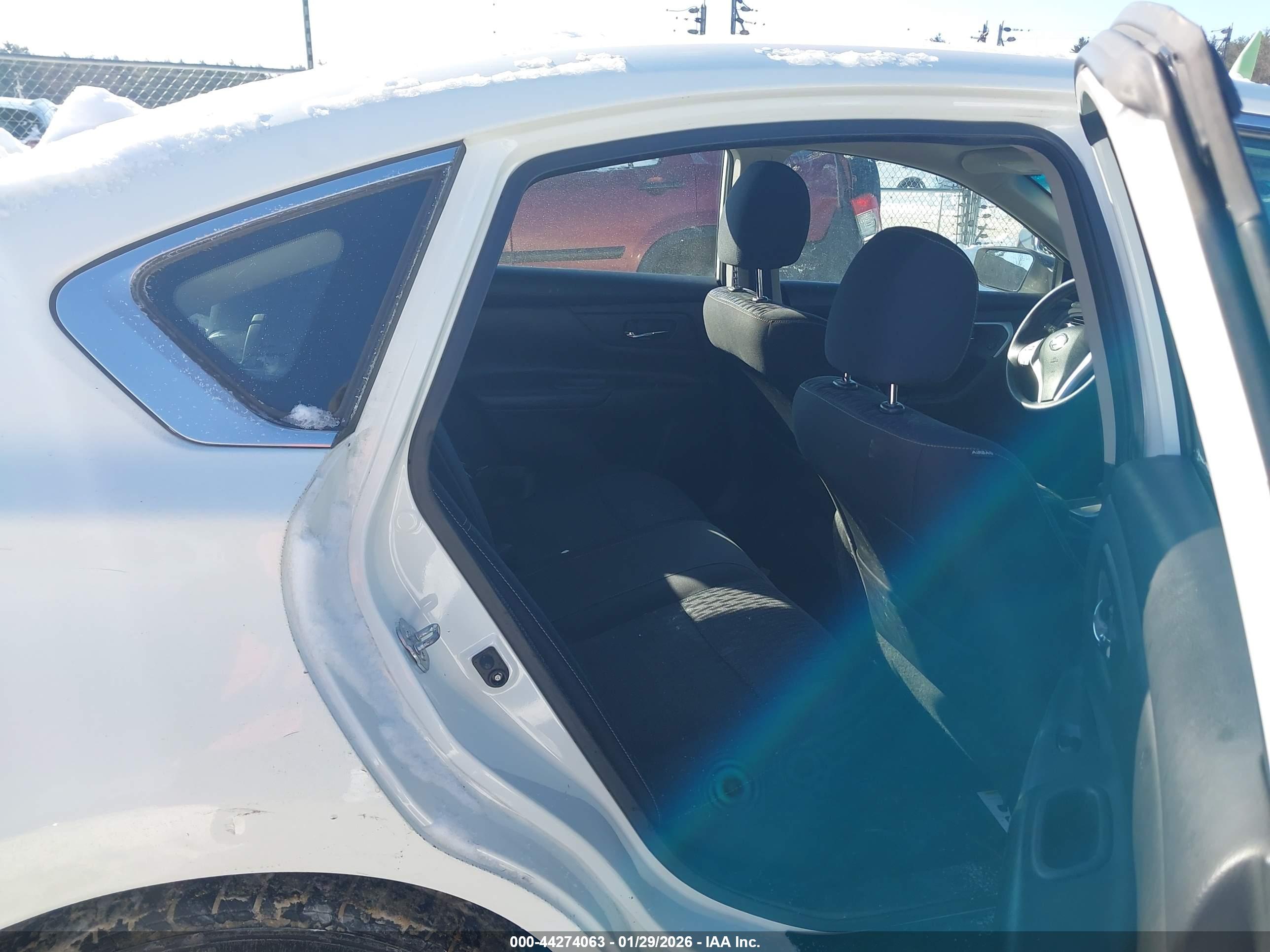 NISSAN ALTIMA image 8
