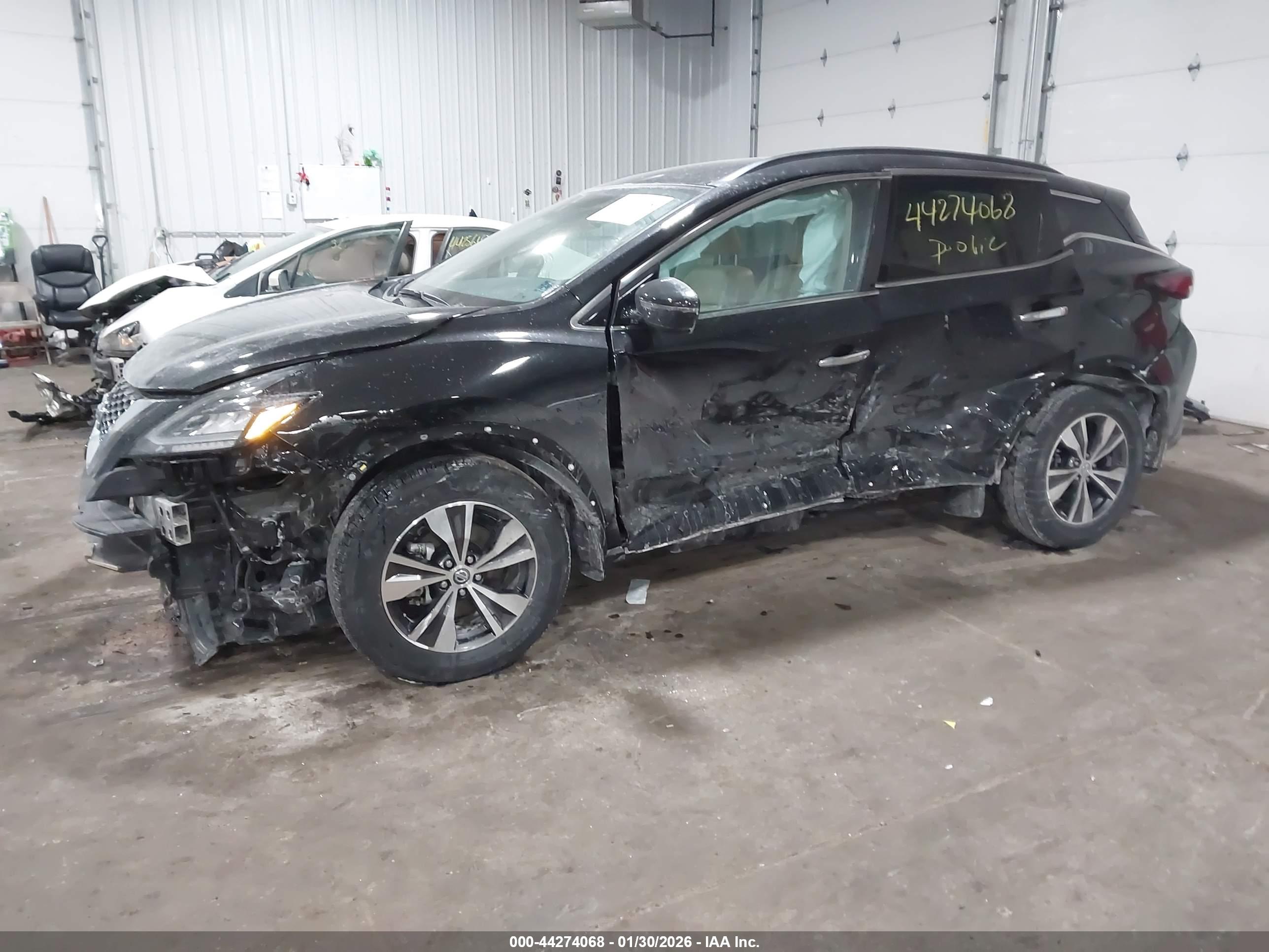 NISSAN MURANO image 2