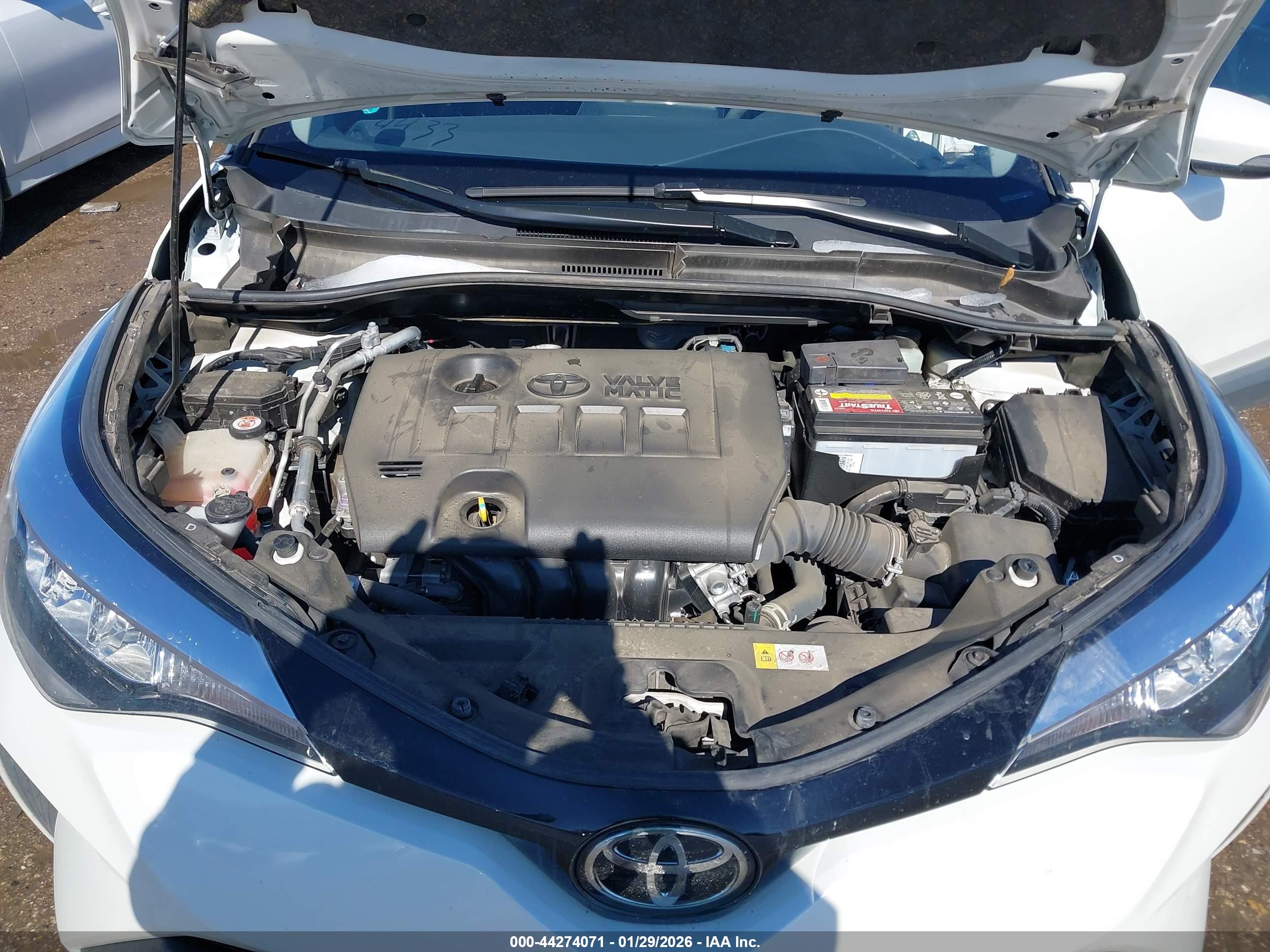 TOYOTA C-HR image 10