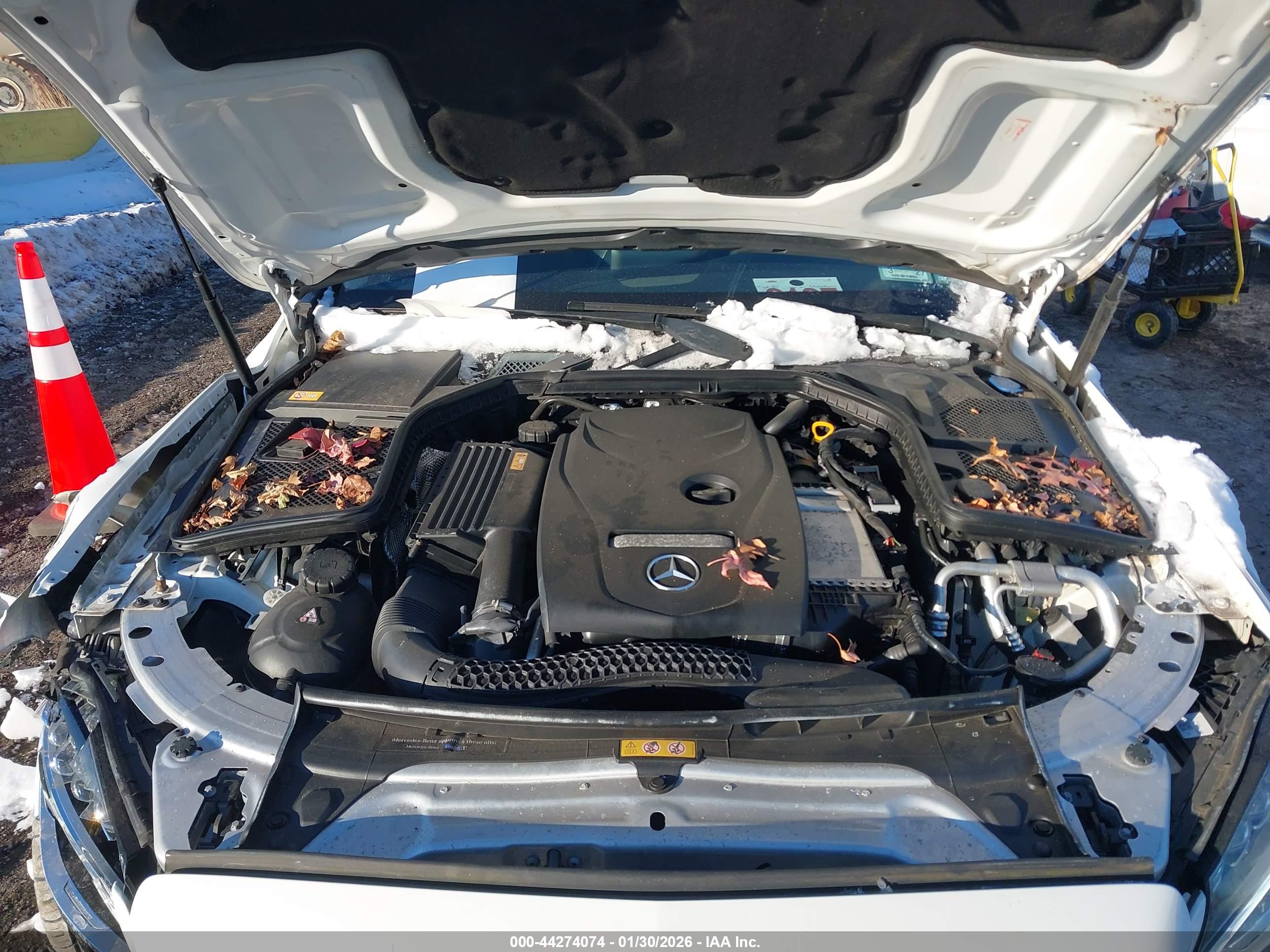 MERCEDES-BENZ C-CLASS image 10