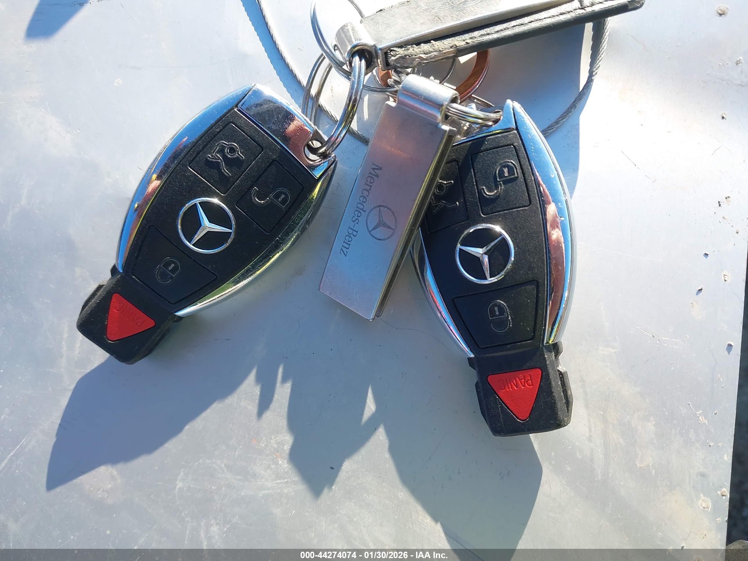 MERCEDES-BENZ C-CLASS image 11