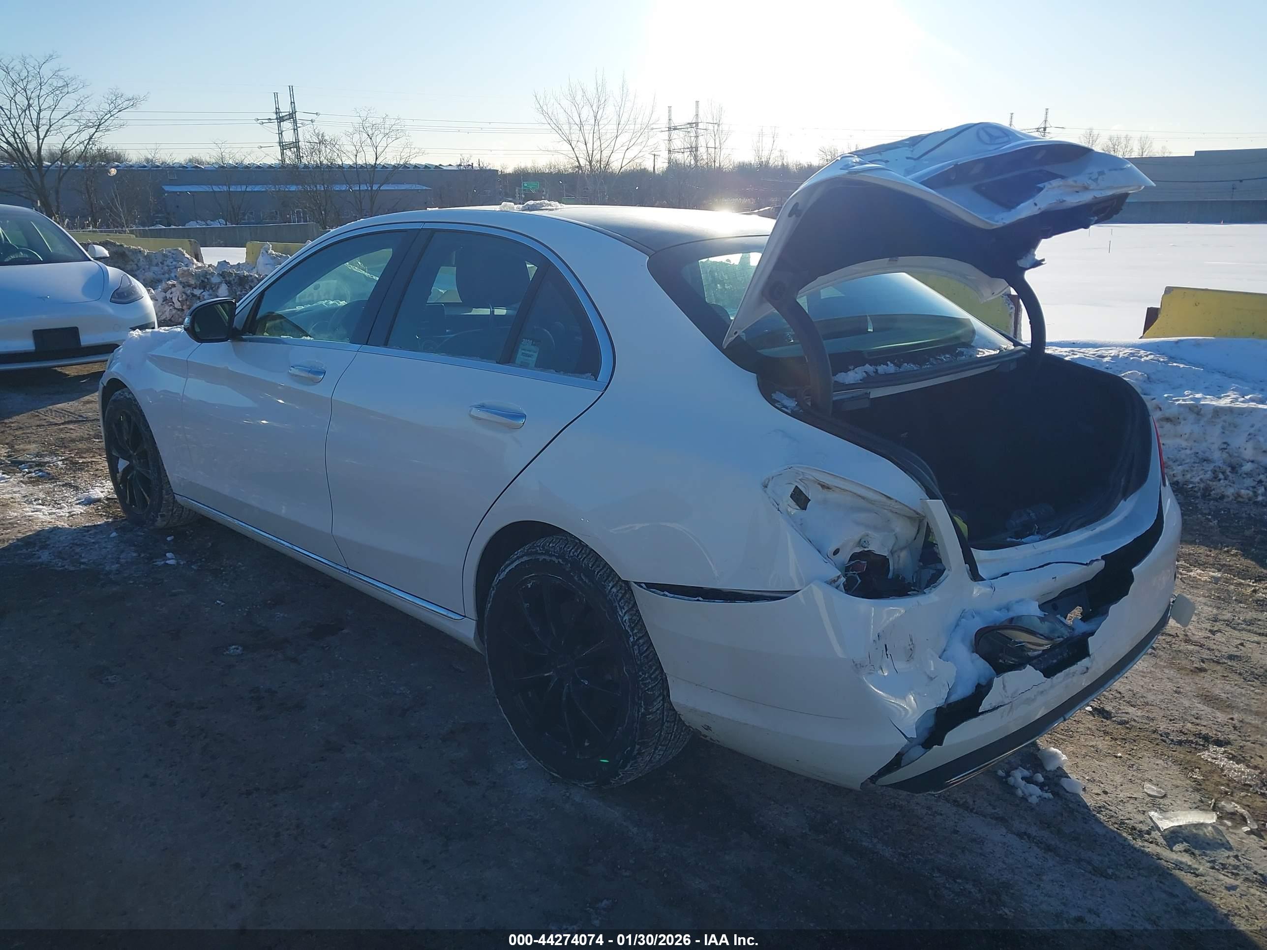 MERCEDES-BENZ C-CLASS image 3