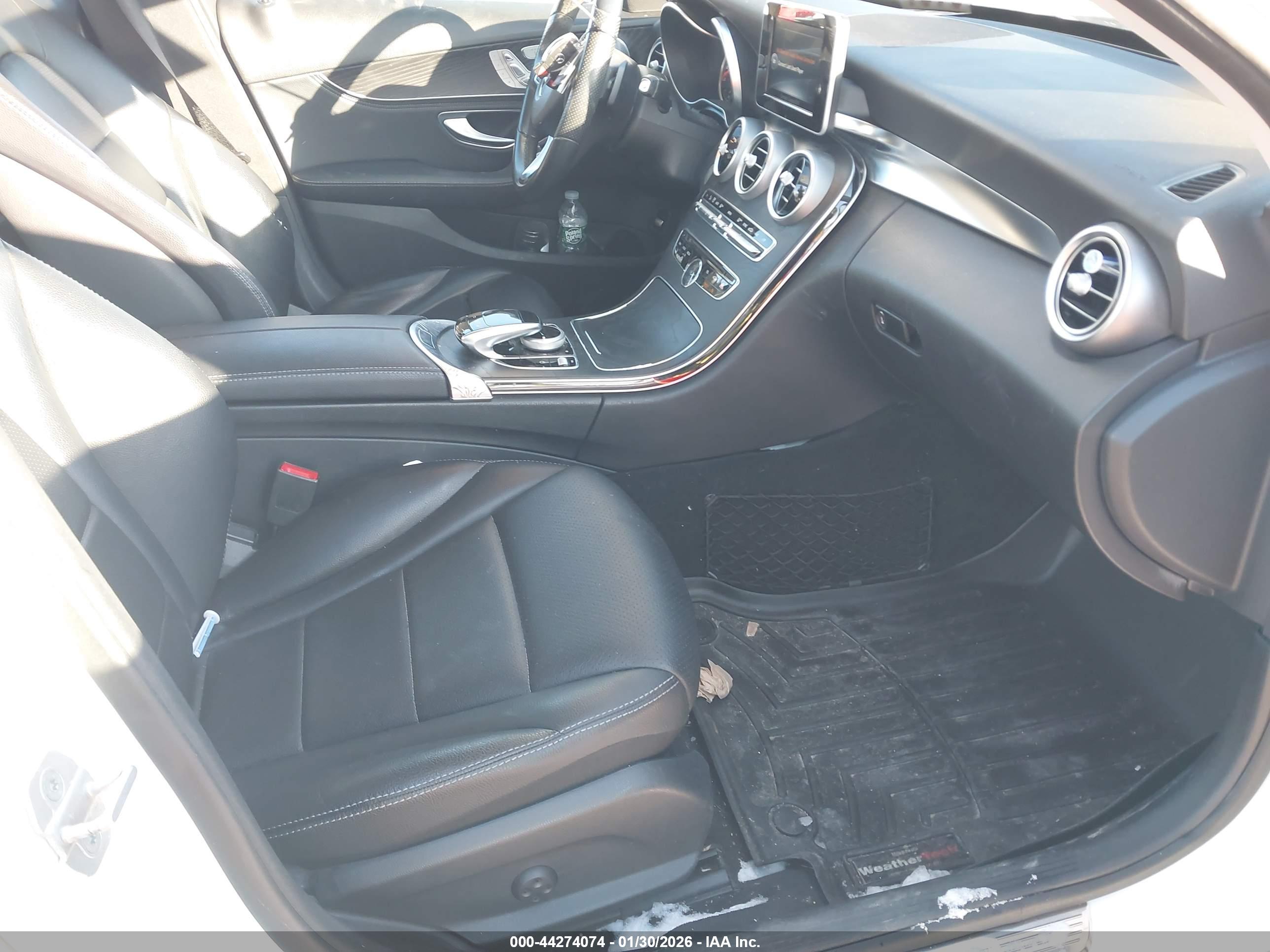 MERCEDES-BENZ C-CLASS image 5