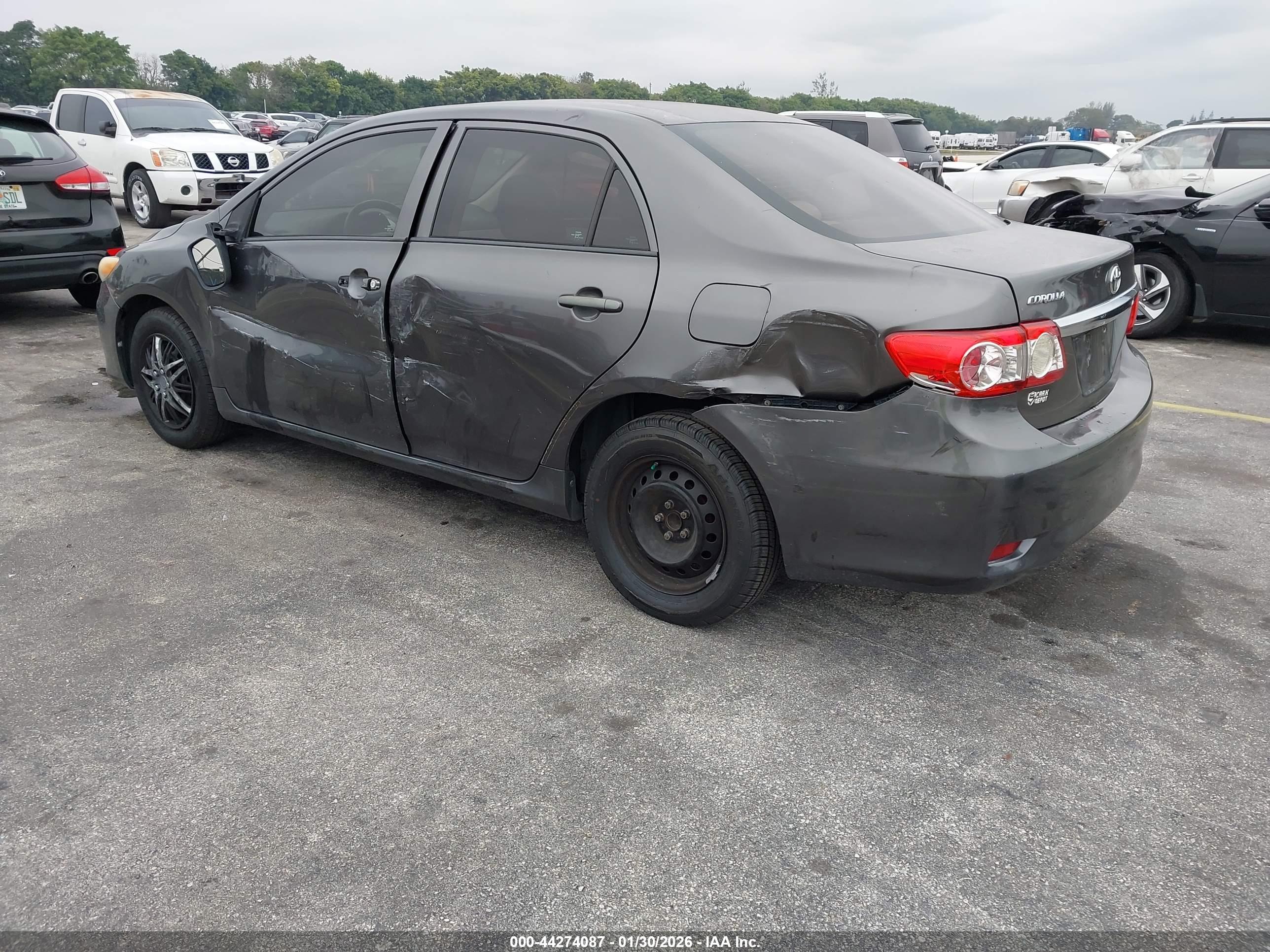 TOYOTA COROLLA image 3
