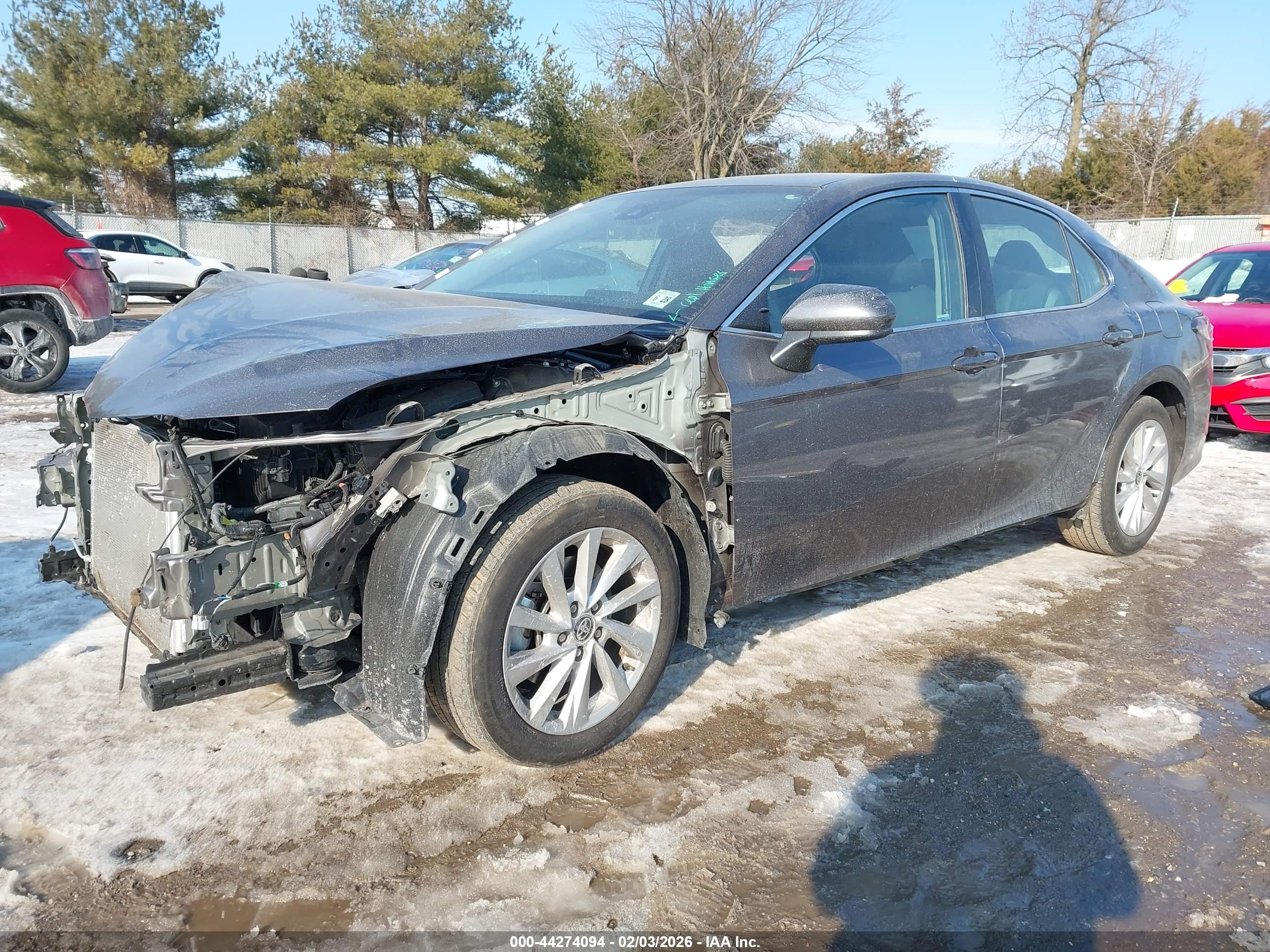TOYOTA CAMRY image 2