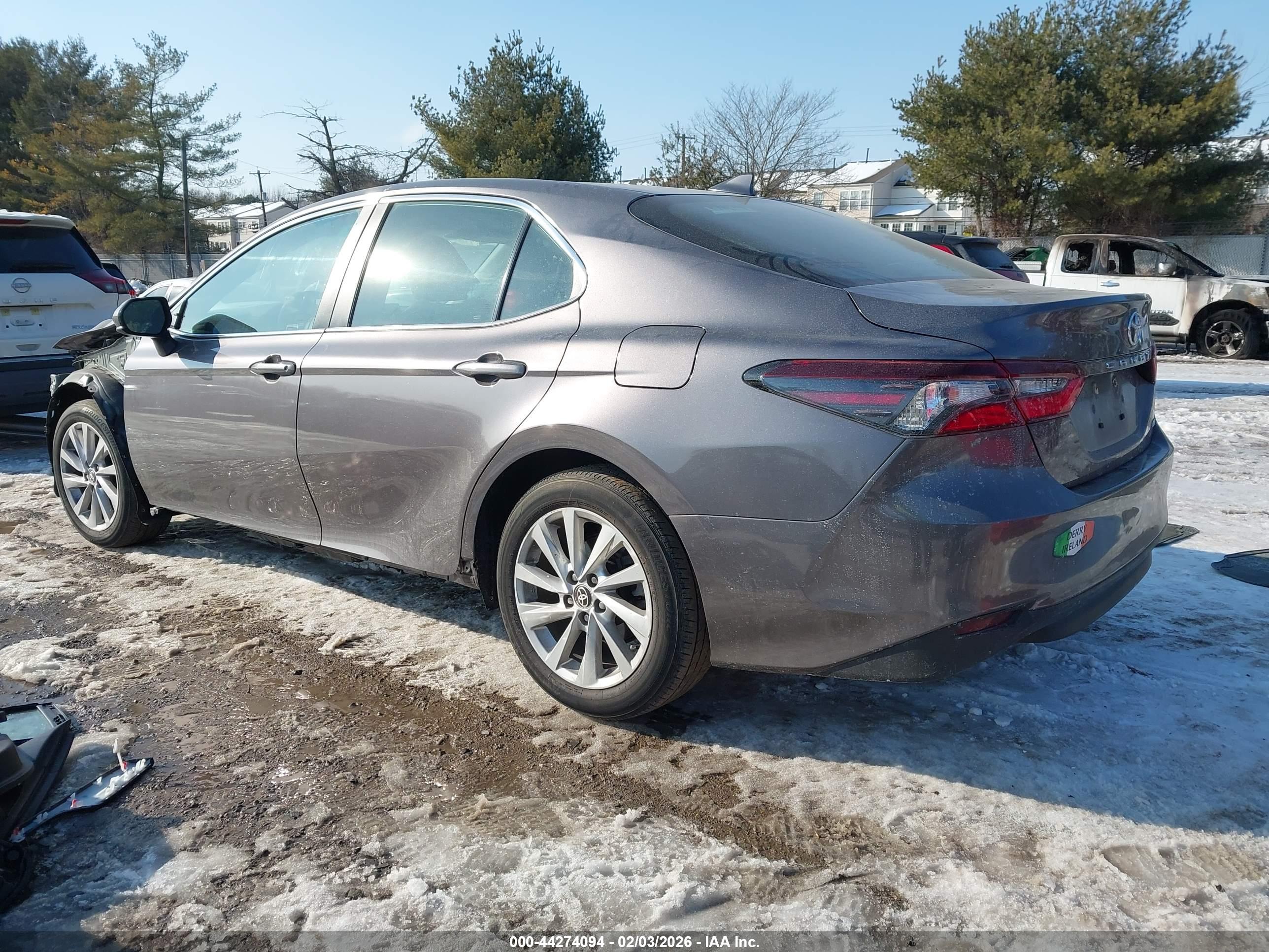 TOYOTA CAMRY image 3