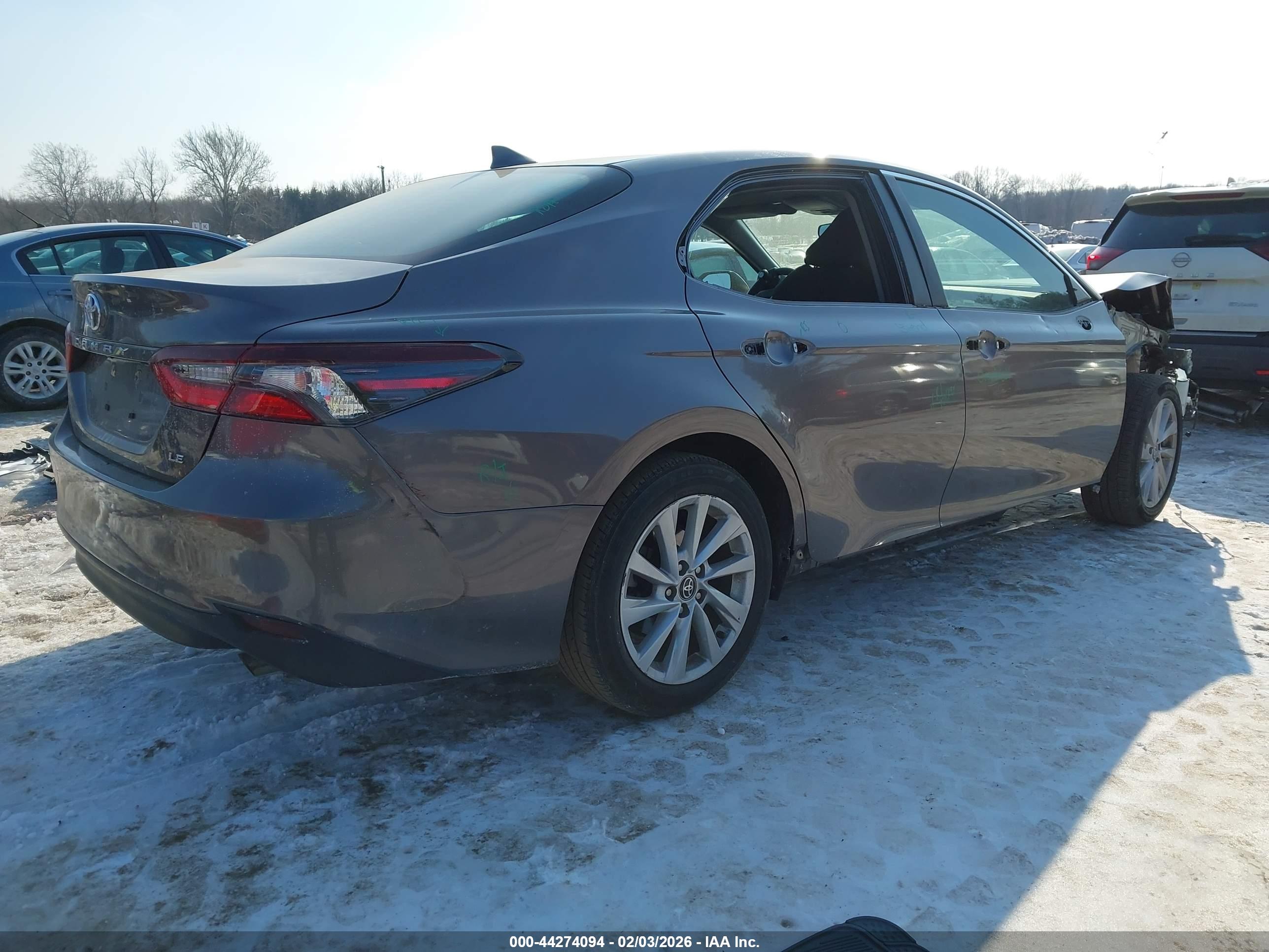 TOYOTA CAMRY image 4