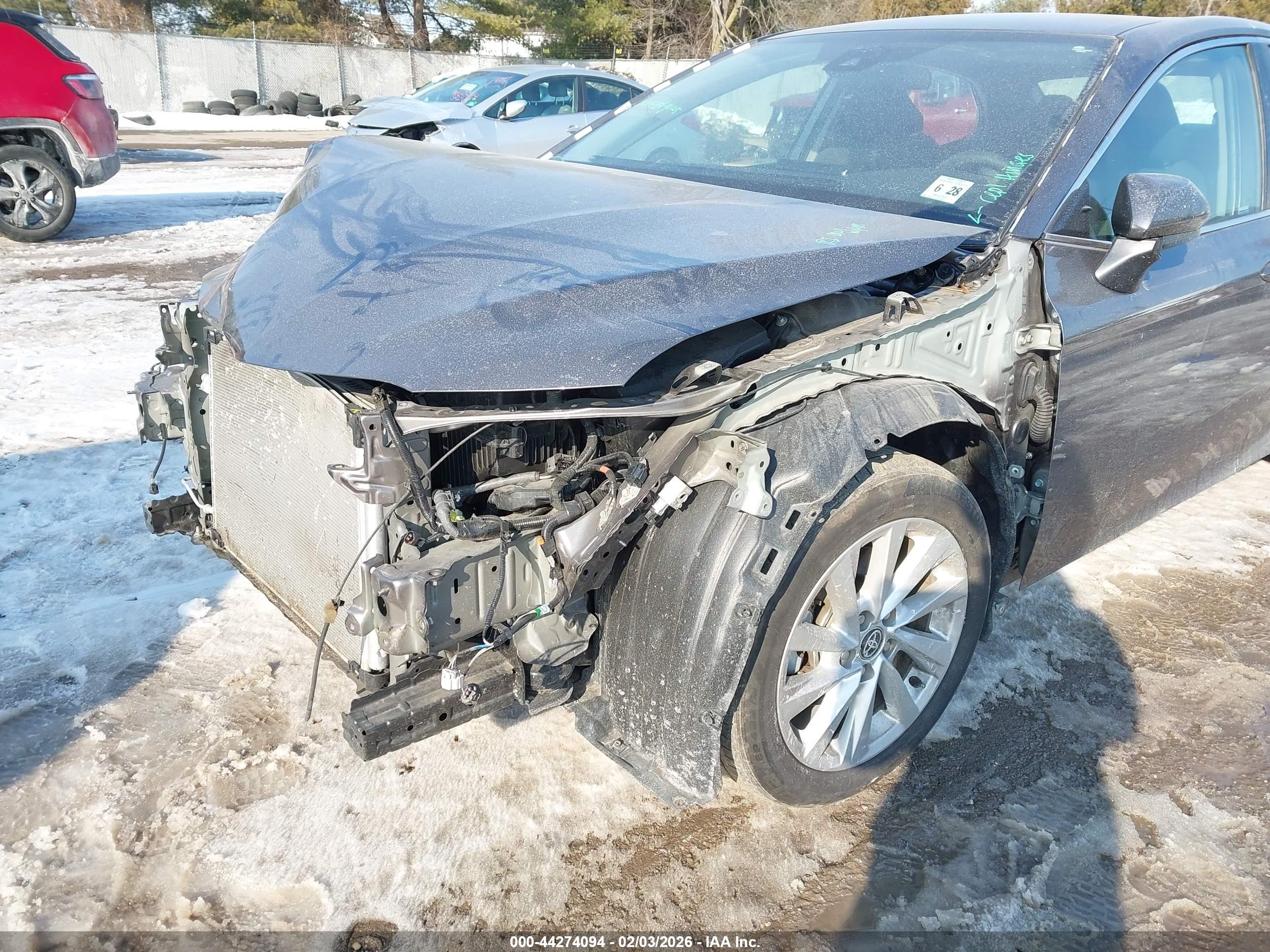 TOYOTA CAMRY image 6