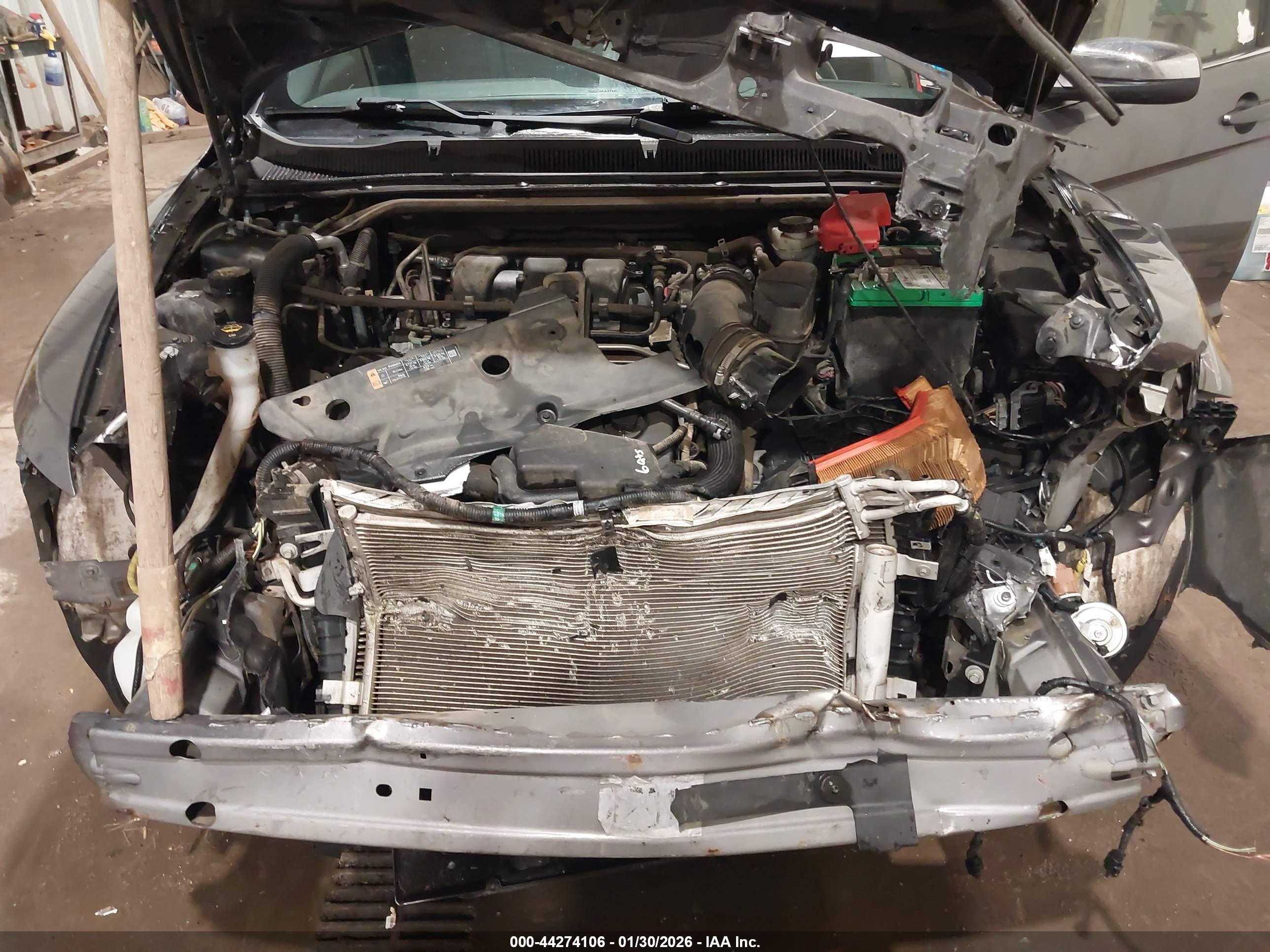 FORD TAURUS image 10