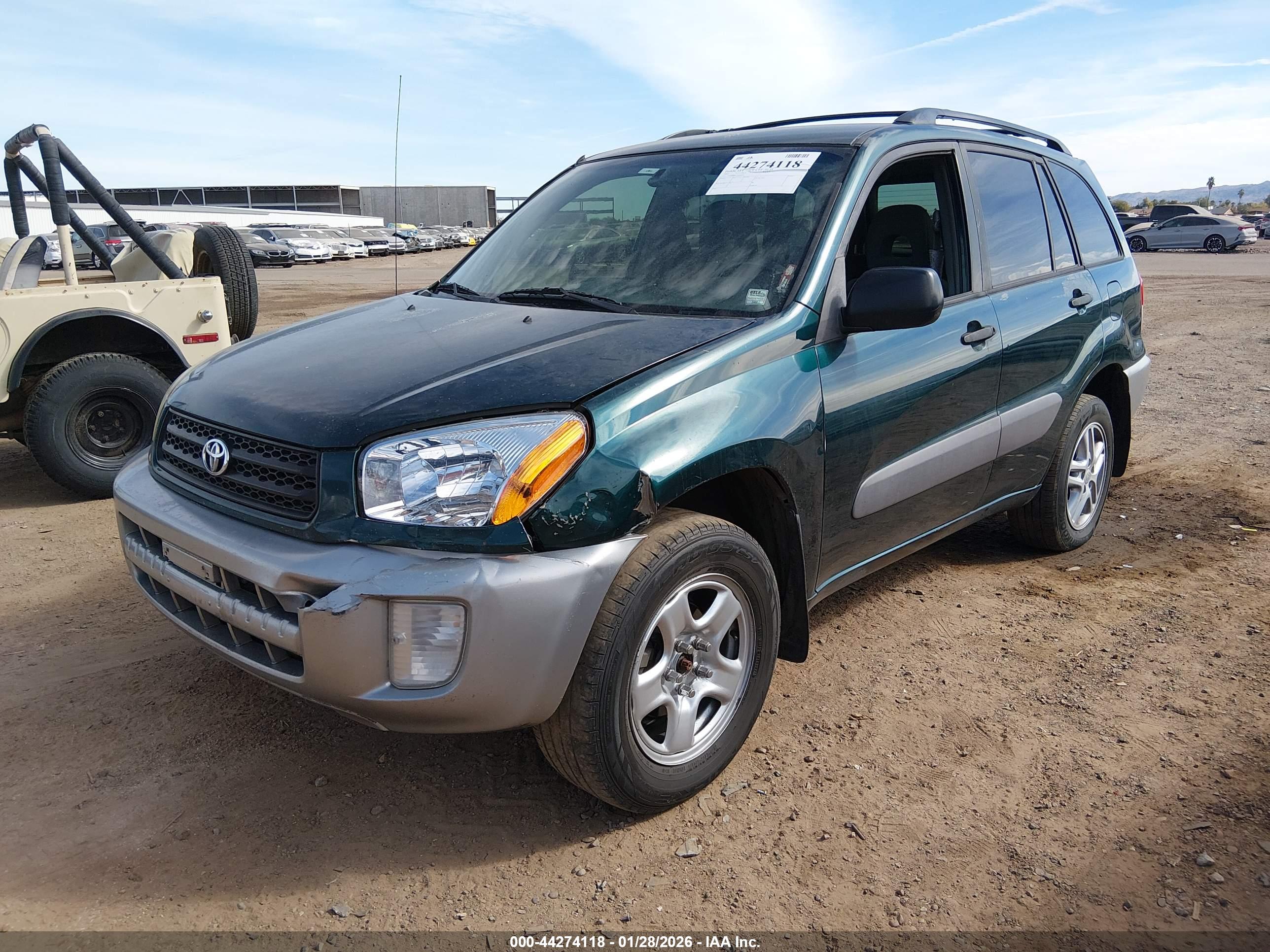 TOYOTA RAV4 image 2