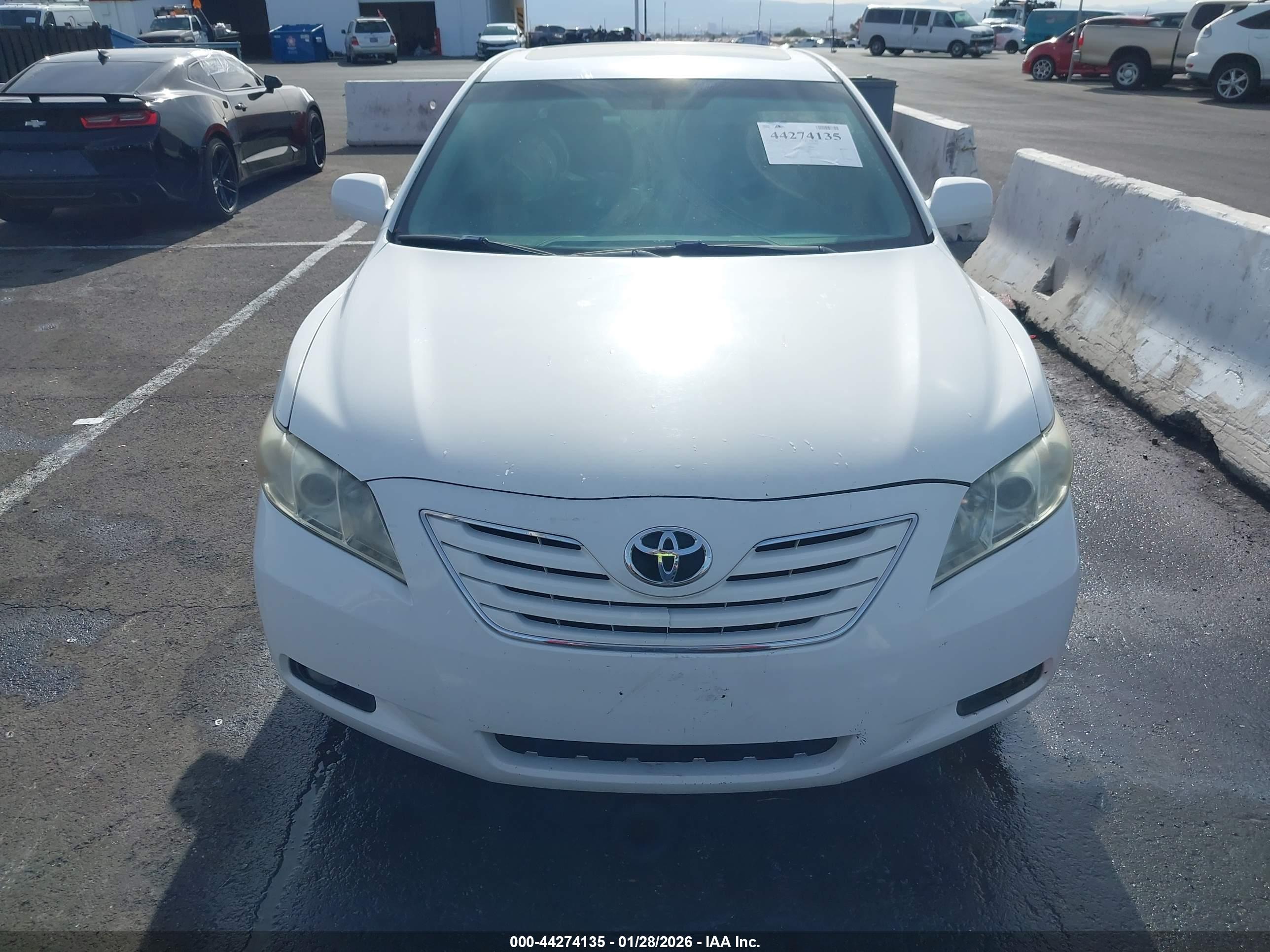 TOYOTA CAMRY image 6