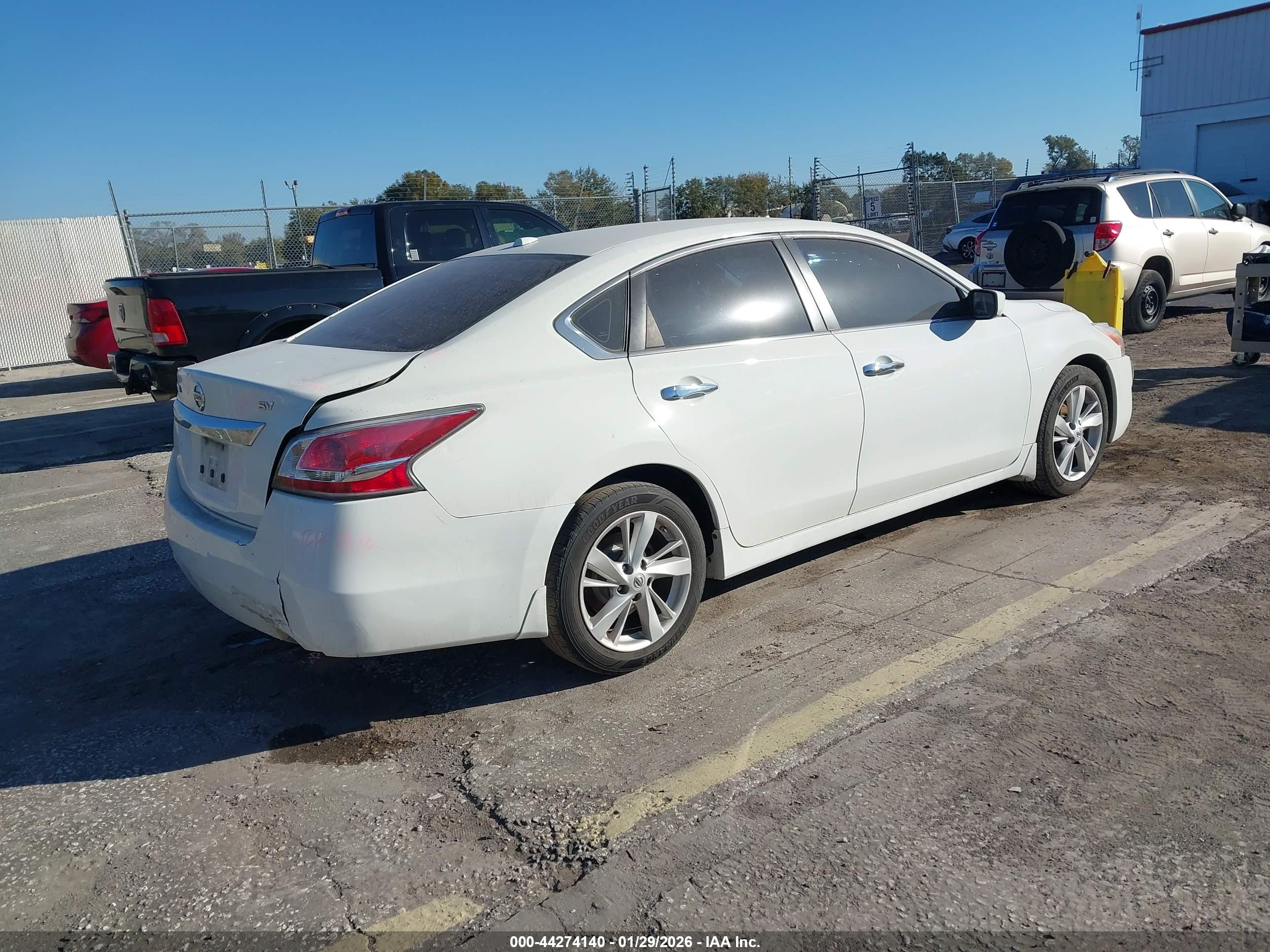 NISSAN ALTIMA image 4