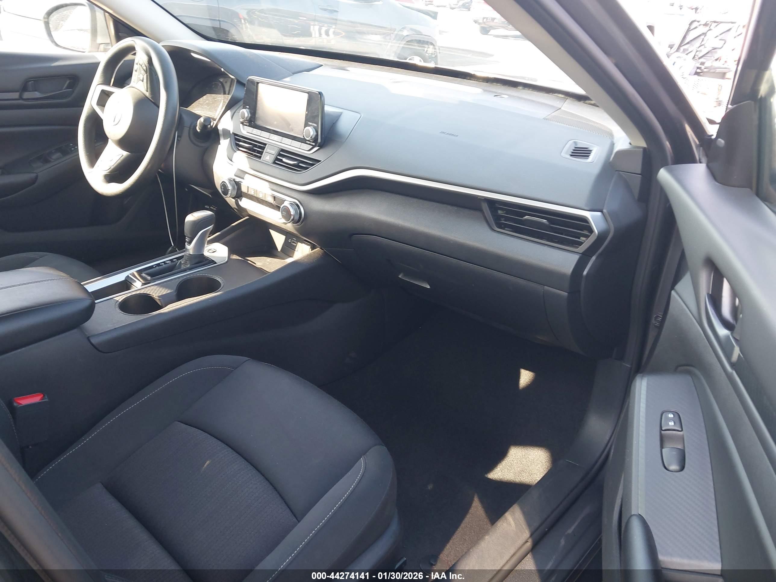 NISSAN ALTIMA image 5