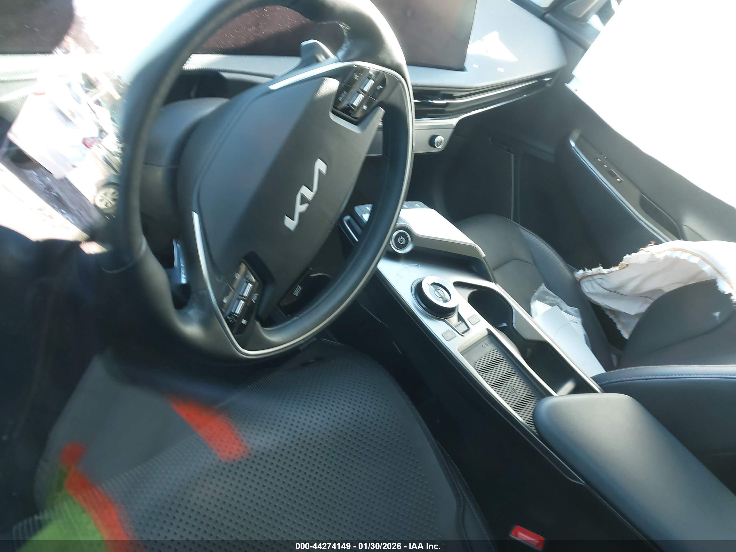 KIA EV6 image 7