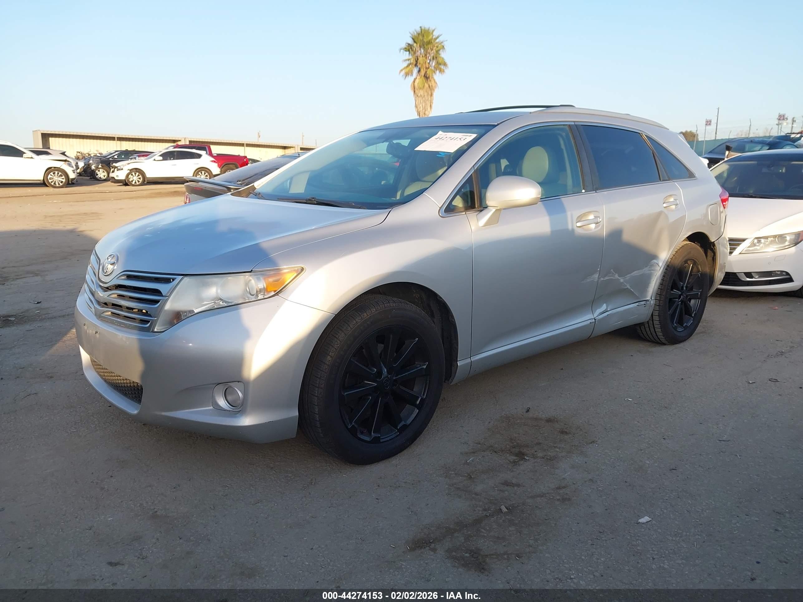 TOYOTA VENZA image 2
