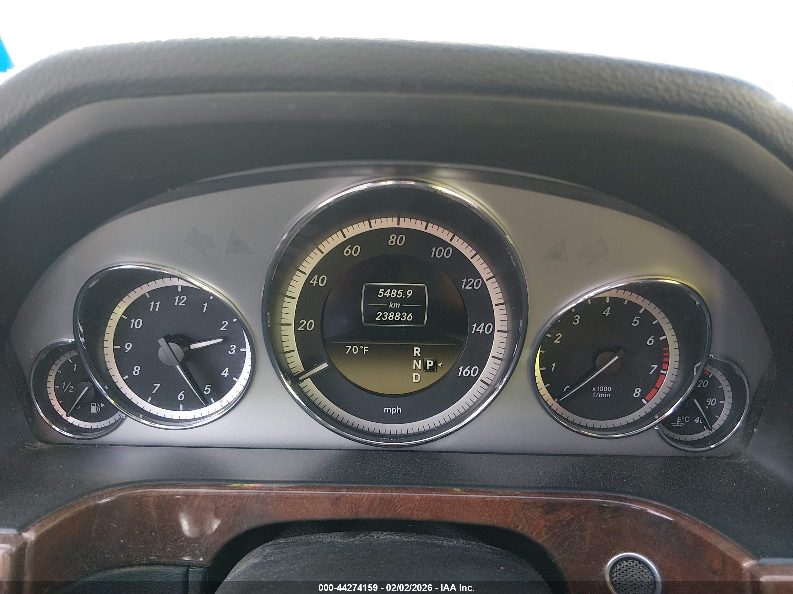MERCEDES-BENZ E image 7