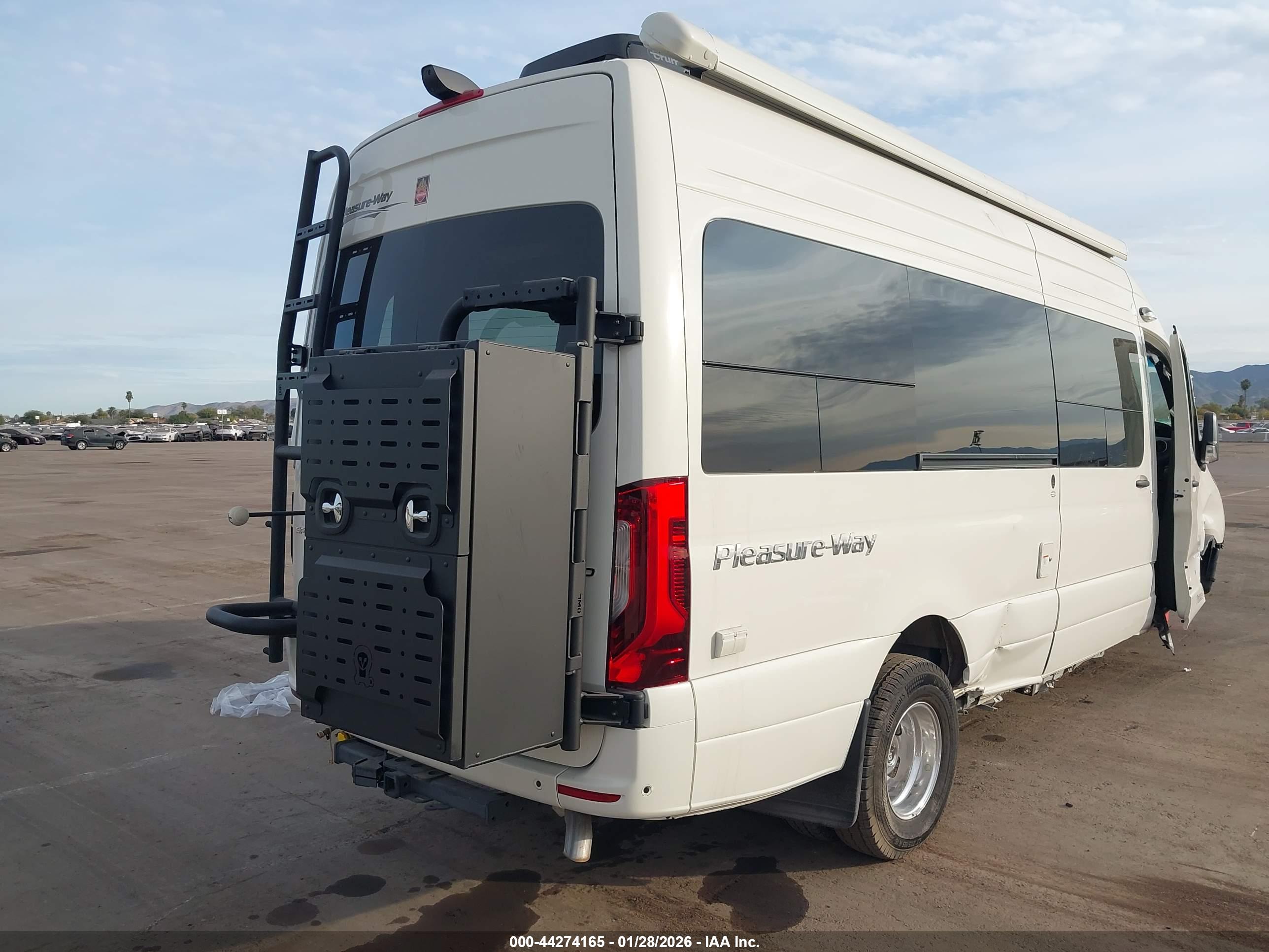 MERCEDES-BENZ SPRINTER image 4