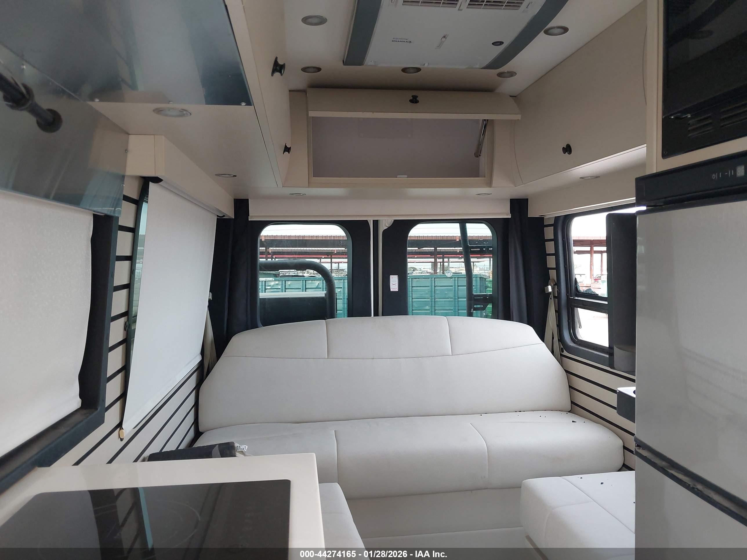 MERCEDES-BENZ SPRINTER image 7