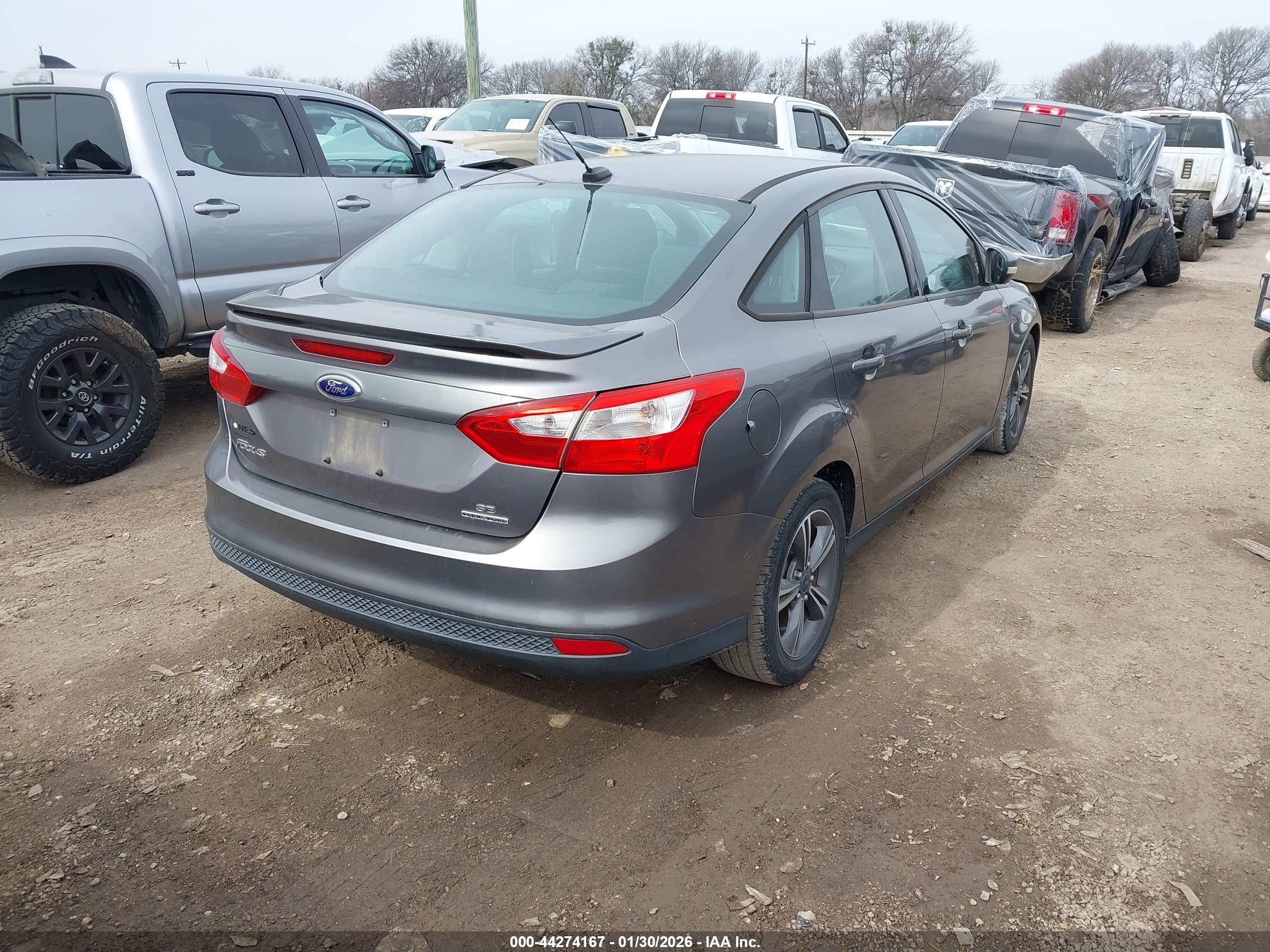 FORD FOCUS image 4