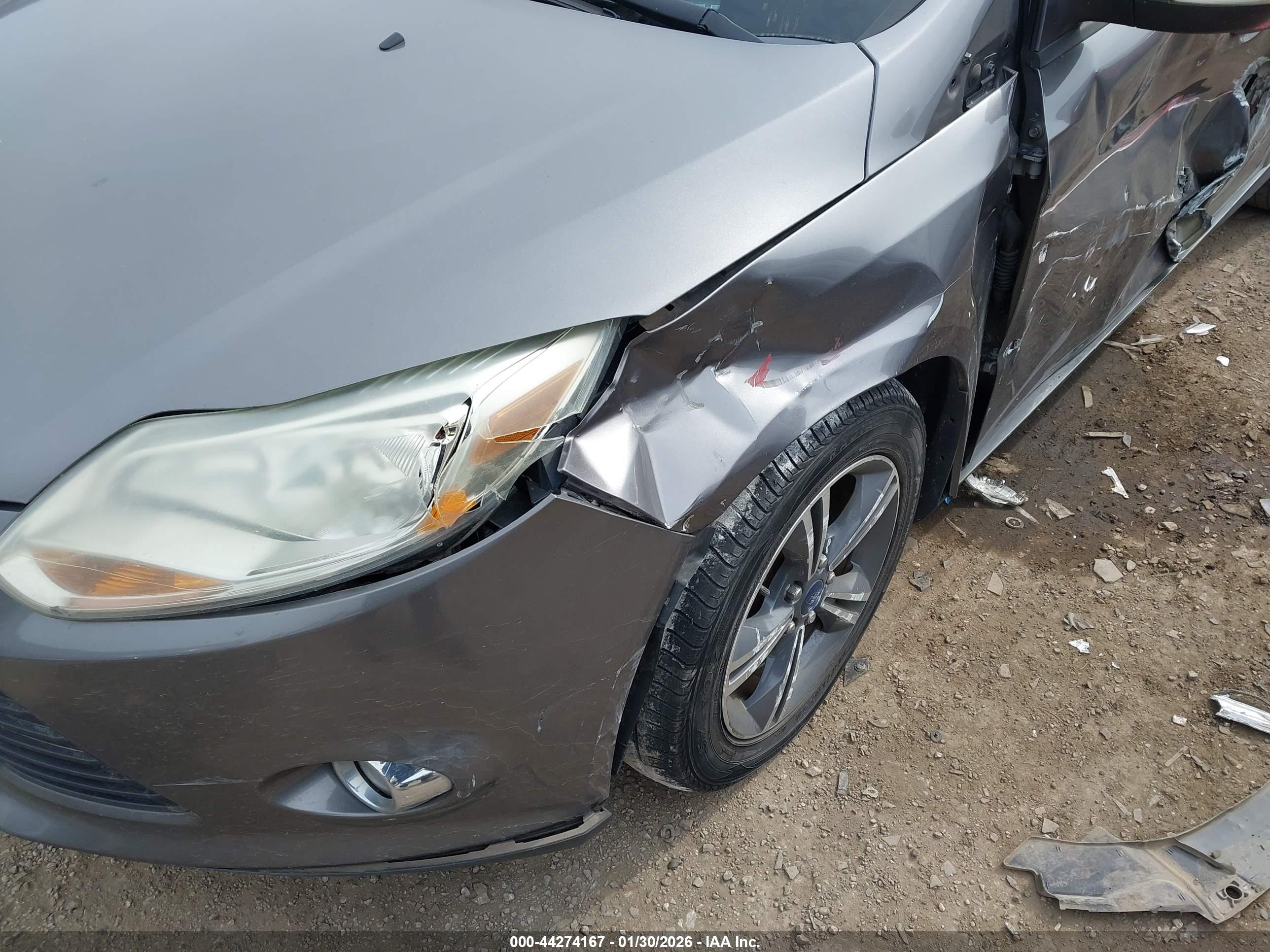 FORD FOCUS image 6