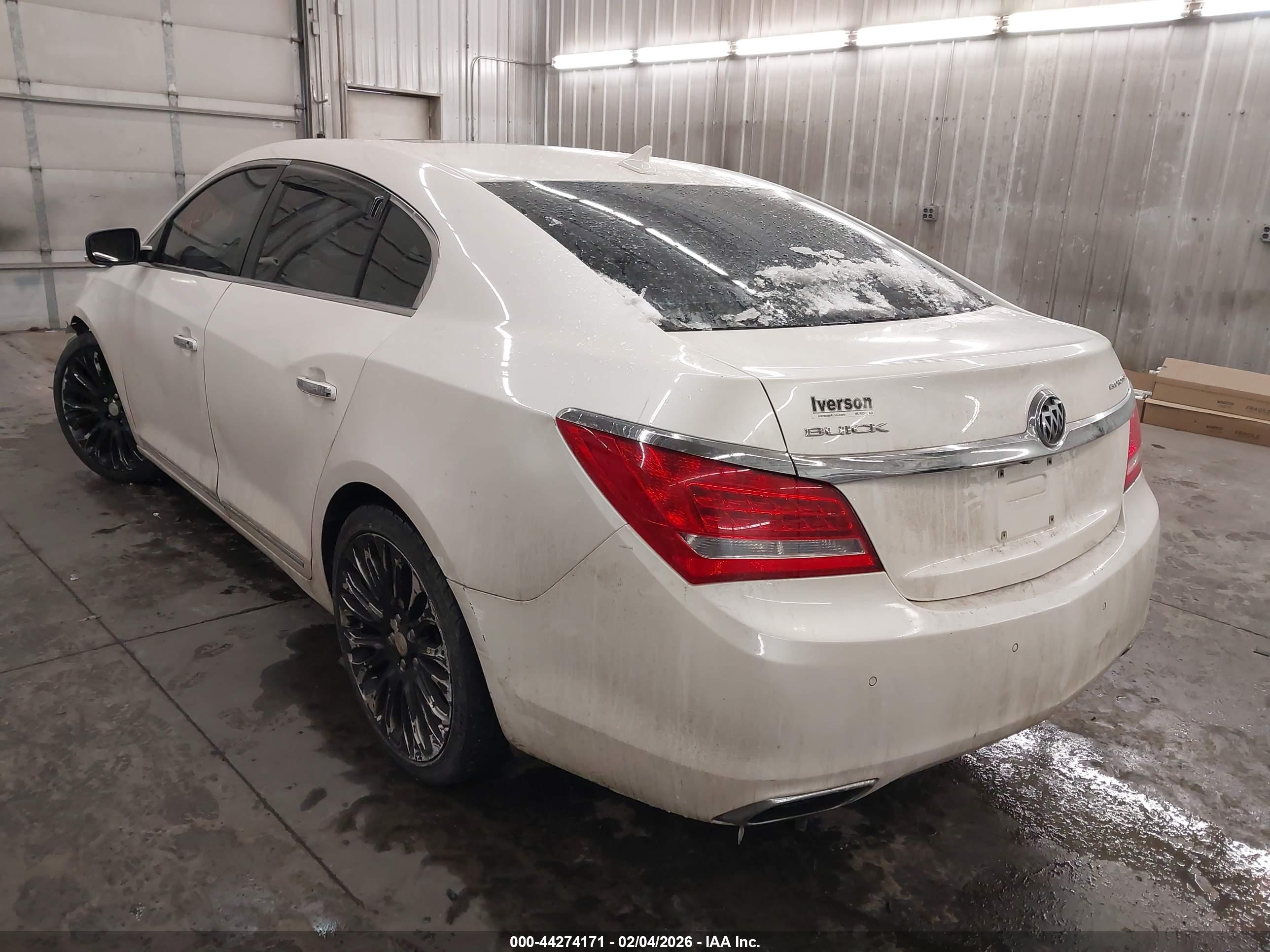BUICK LACROSSE image 3
