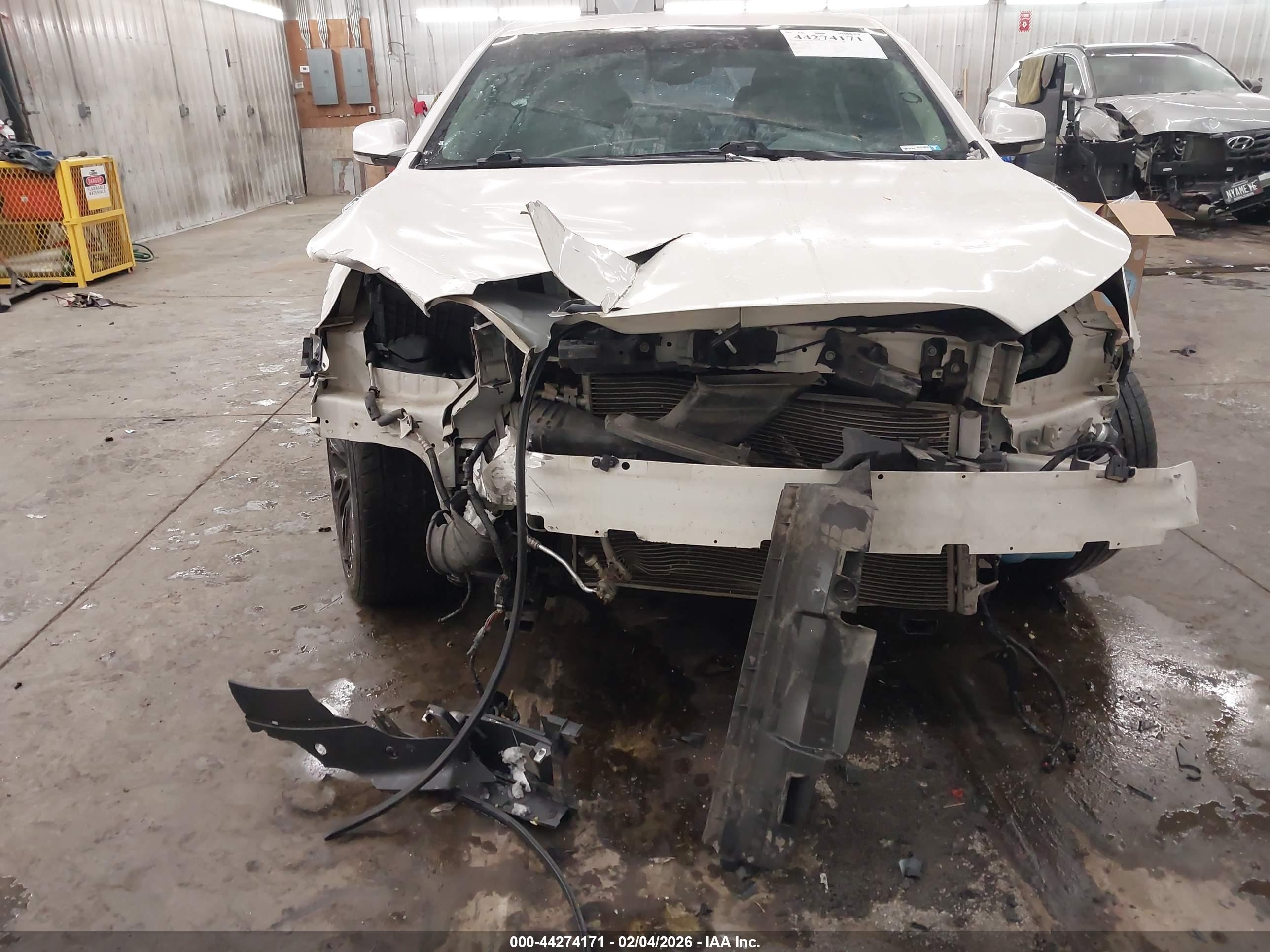 BUICK LACROSSE image 6