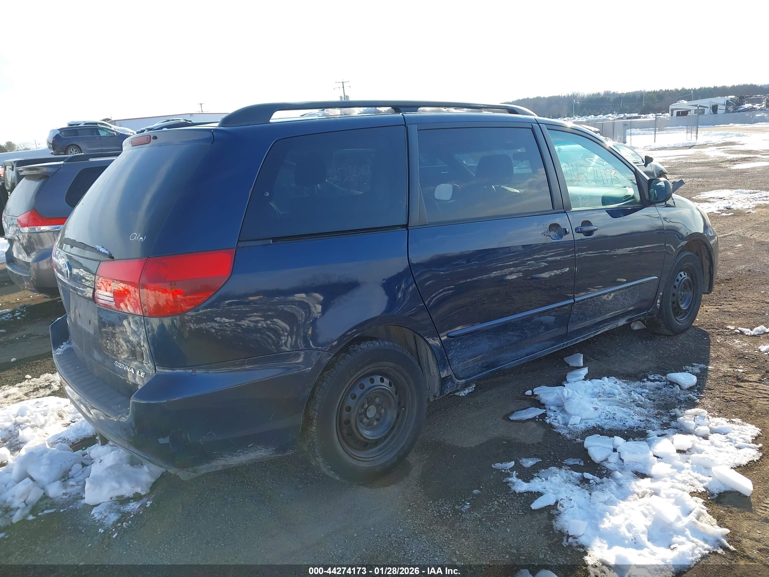 TOYOTA SIENNA image 4