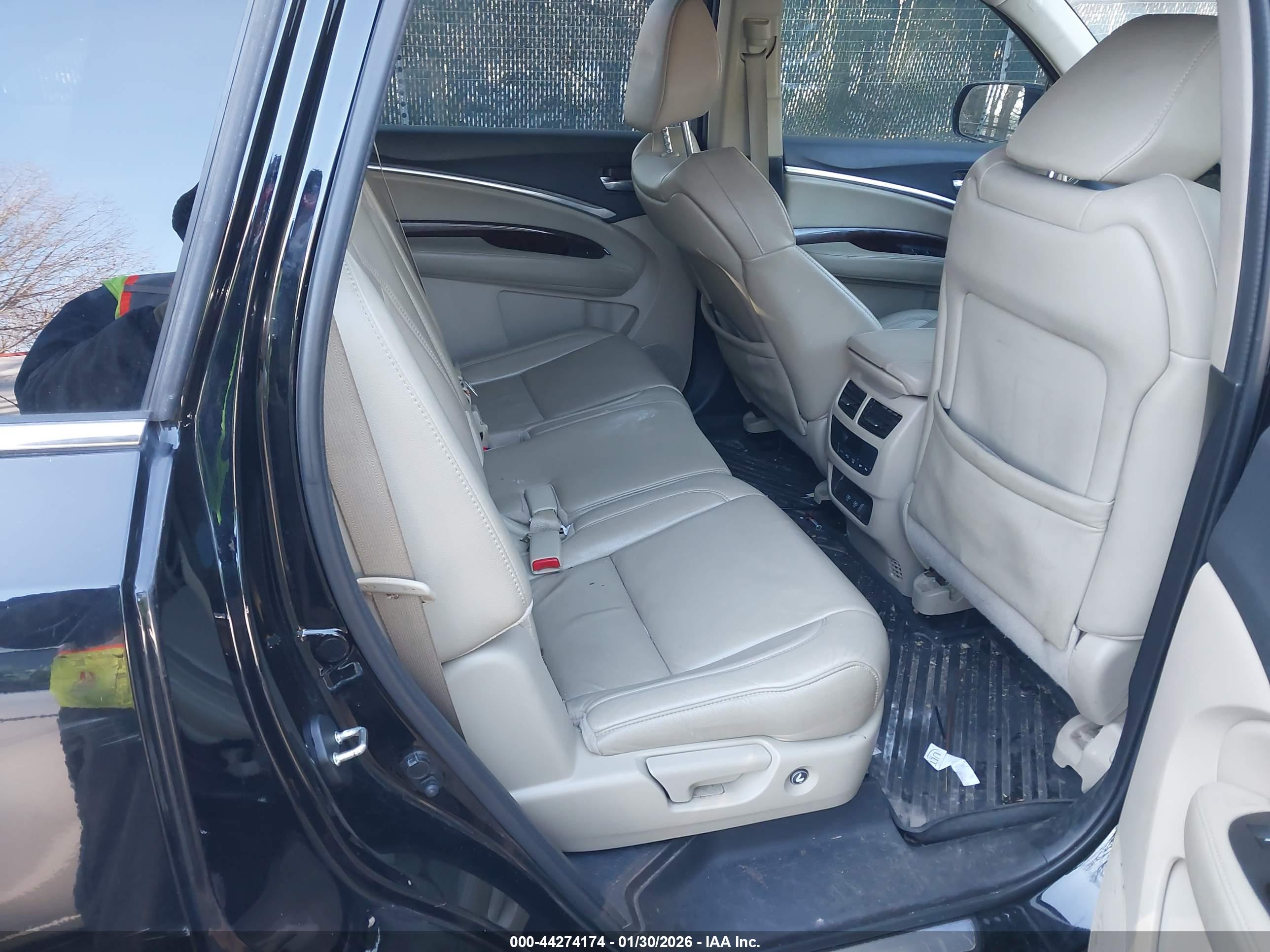 ACURA MDX image 8
