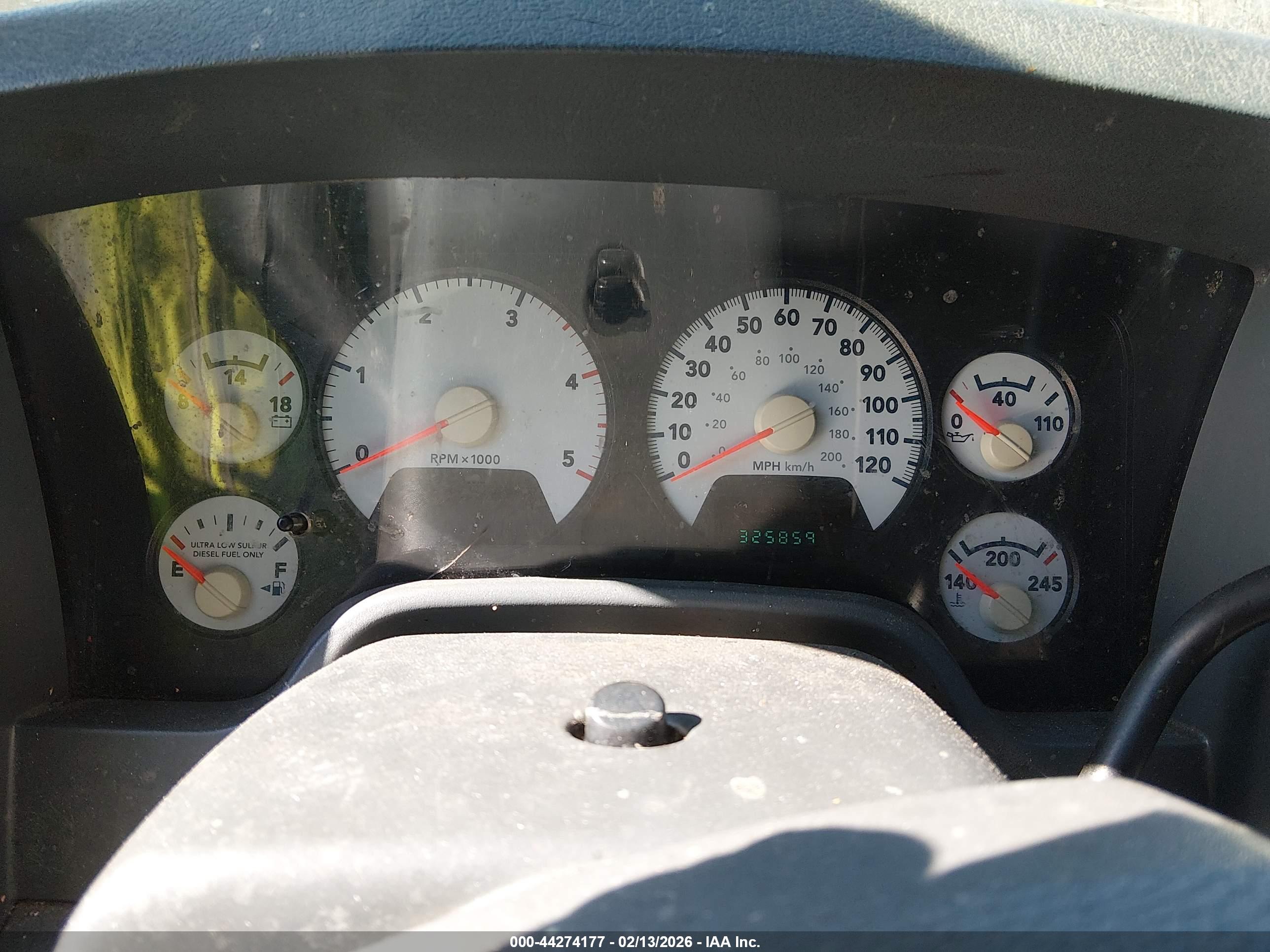 DODGE RAM image 6