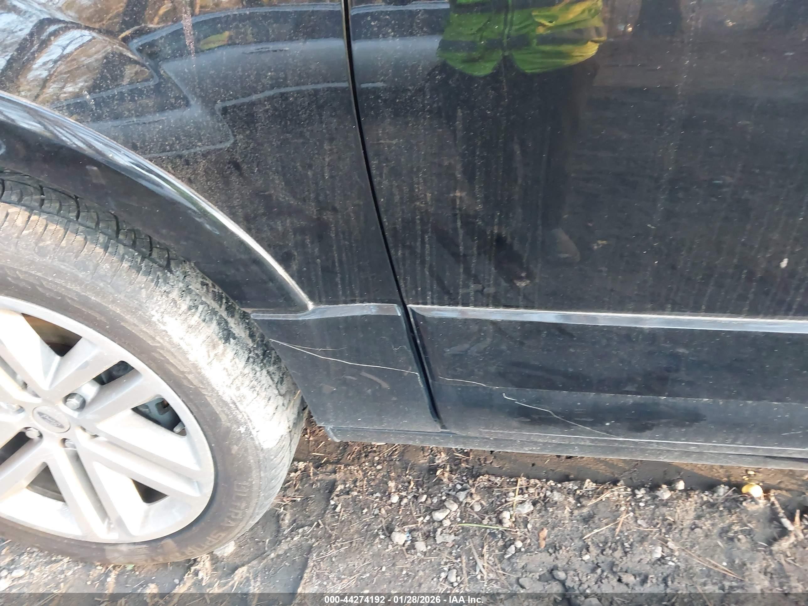 FORD EXPEDITION image 6