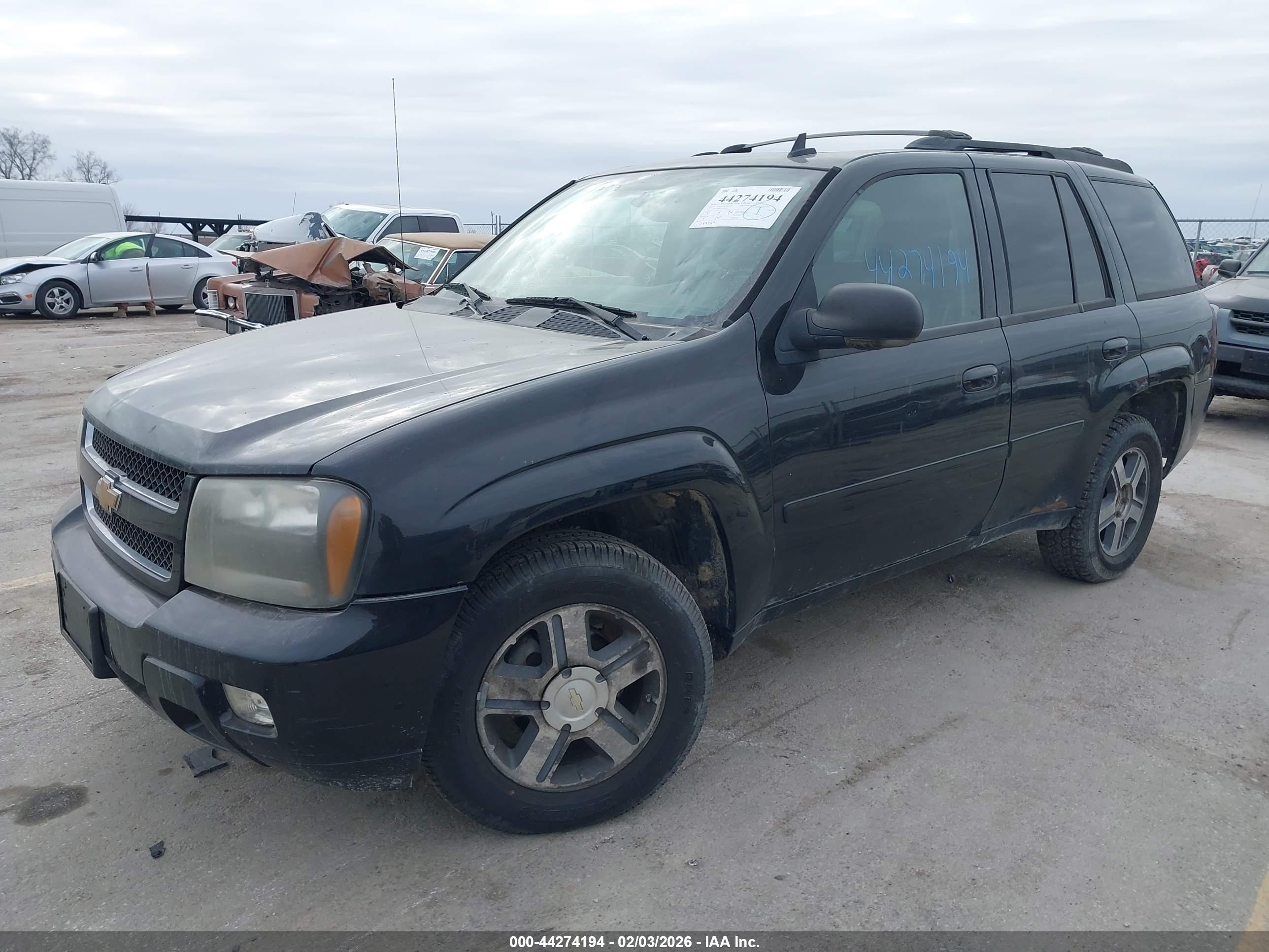 CHEVROLET TRAILBLAZER image 2
